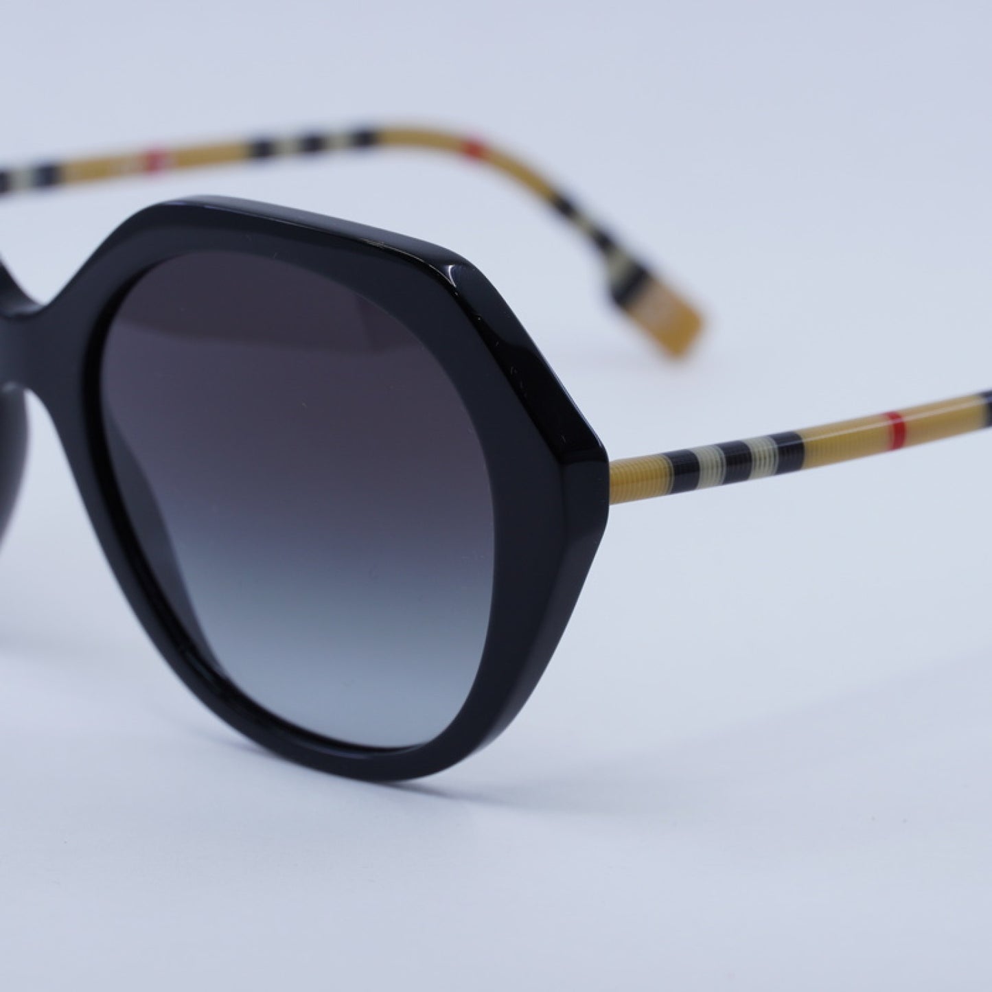 Lentes de Sol Burberry BE4375 38538G 55-18-140