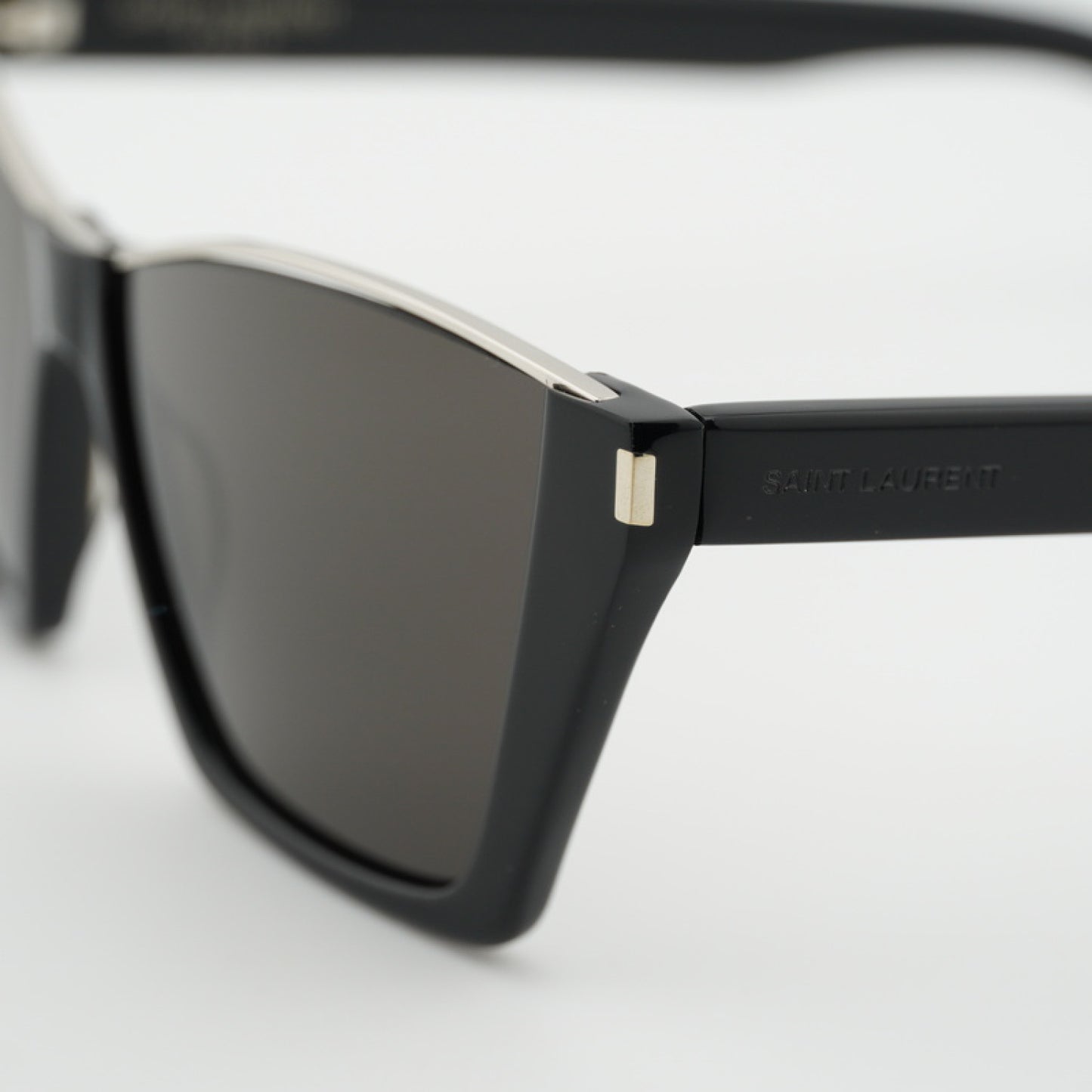 Lentes de Sol Saint Laurent SL369KATE 001 58-13-140