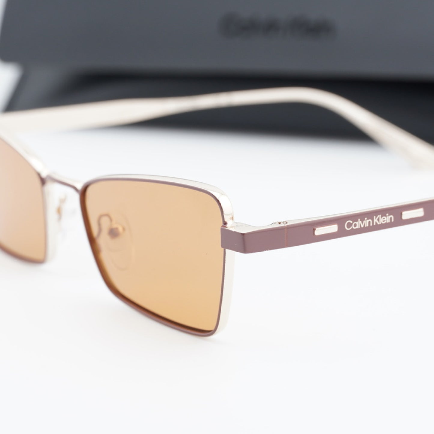 Lentes de Sol Calvin Klein CK24110S 200 53-117-145