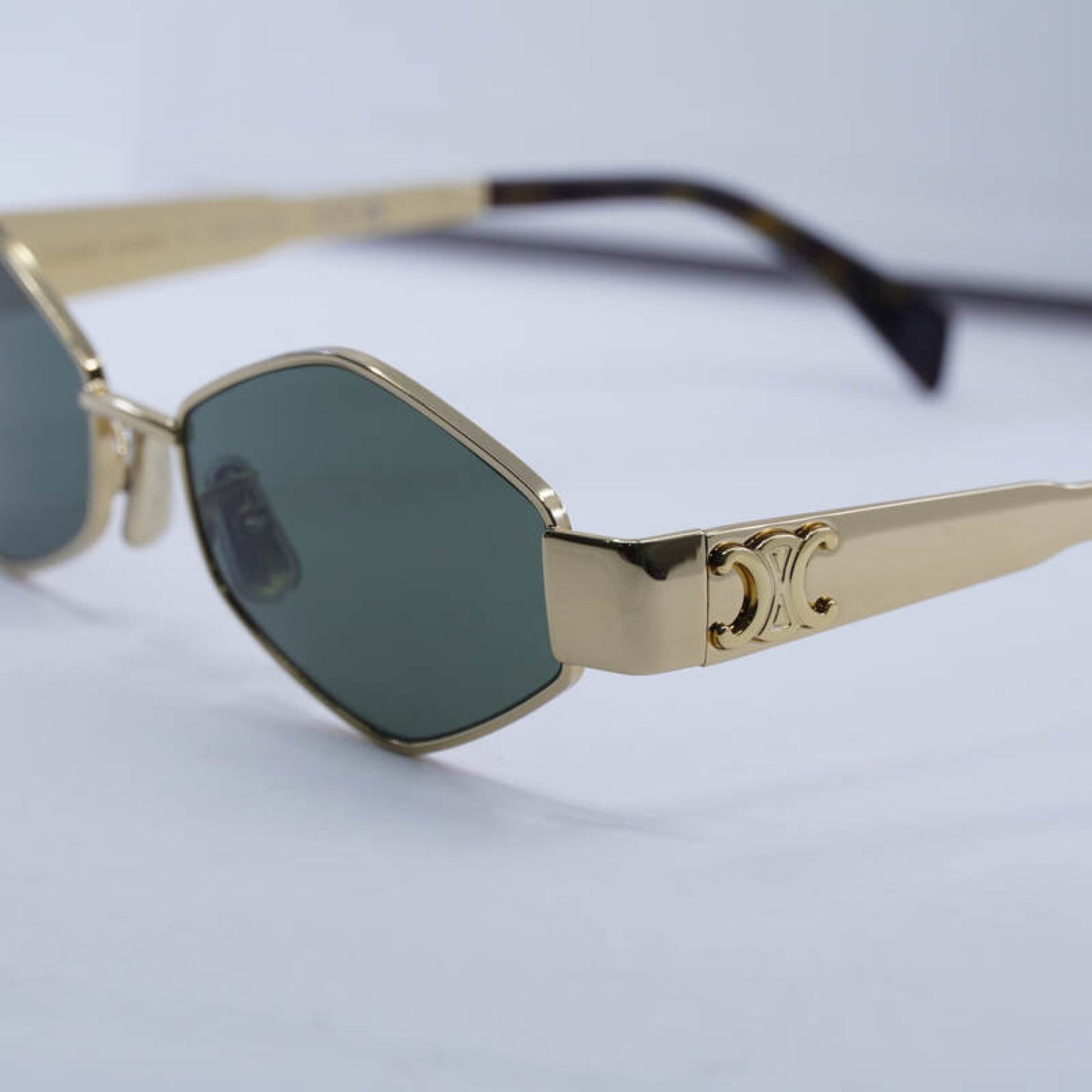 Lentes de Sol Celine CL40254U 30N 54-16-135