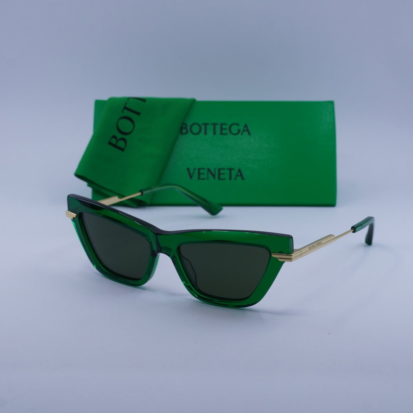 Lentes de Sol Bottega Veneta BV1241S 003 54-16-140