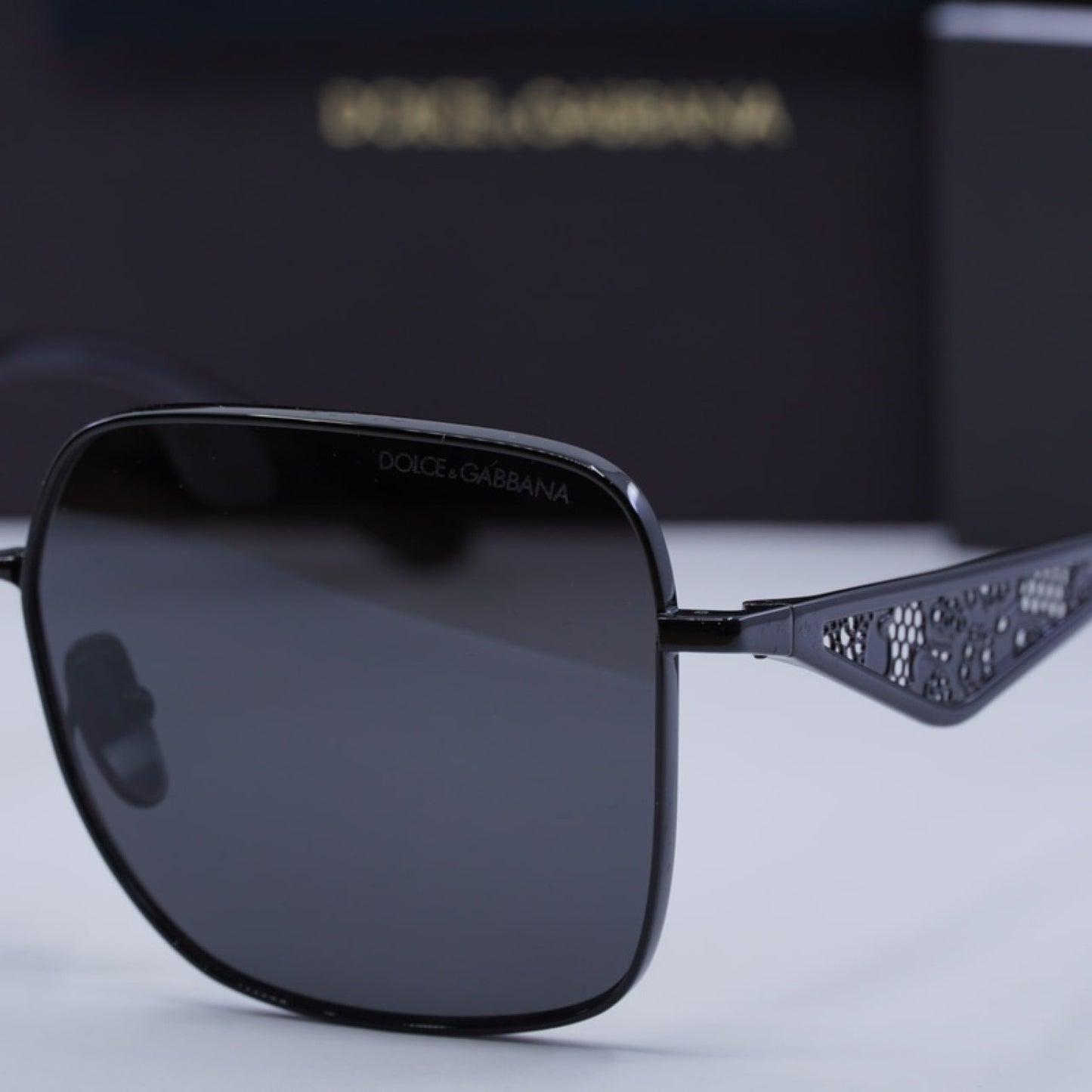 Lentes de Sol Dolce & Gabbana DG2310 01/87 57-16-145