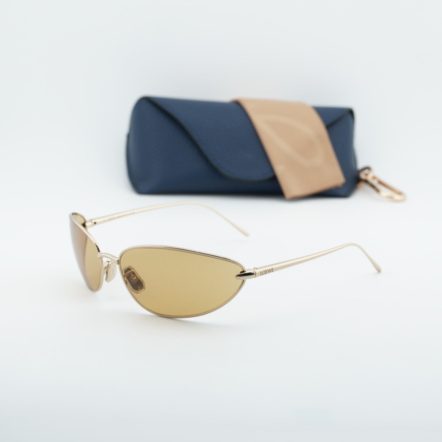 Lentes de Sol Loewe LW40164U 32E 68-15-120