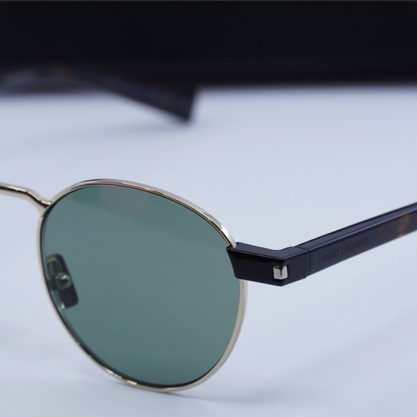 Lentes de Sol Saint Laurent SL707 002 49-21-145