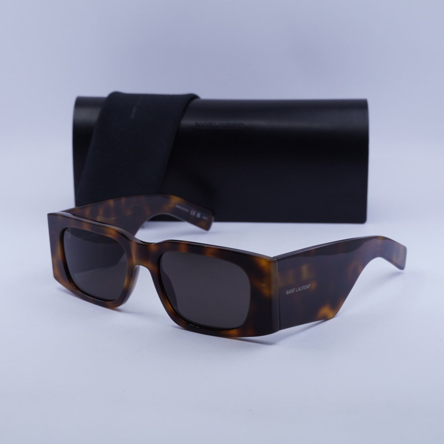Lentes de Sol Saint Laurent SL654 003 52-18-135