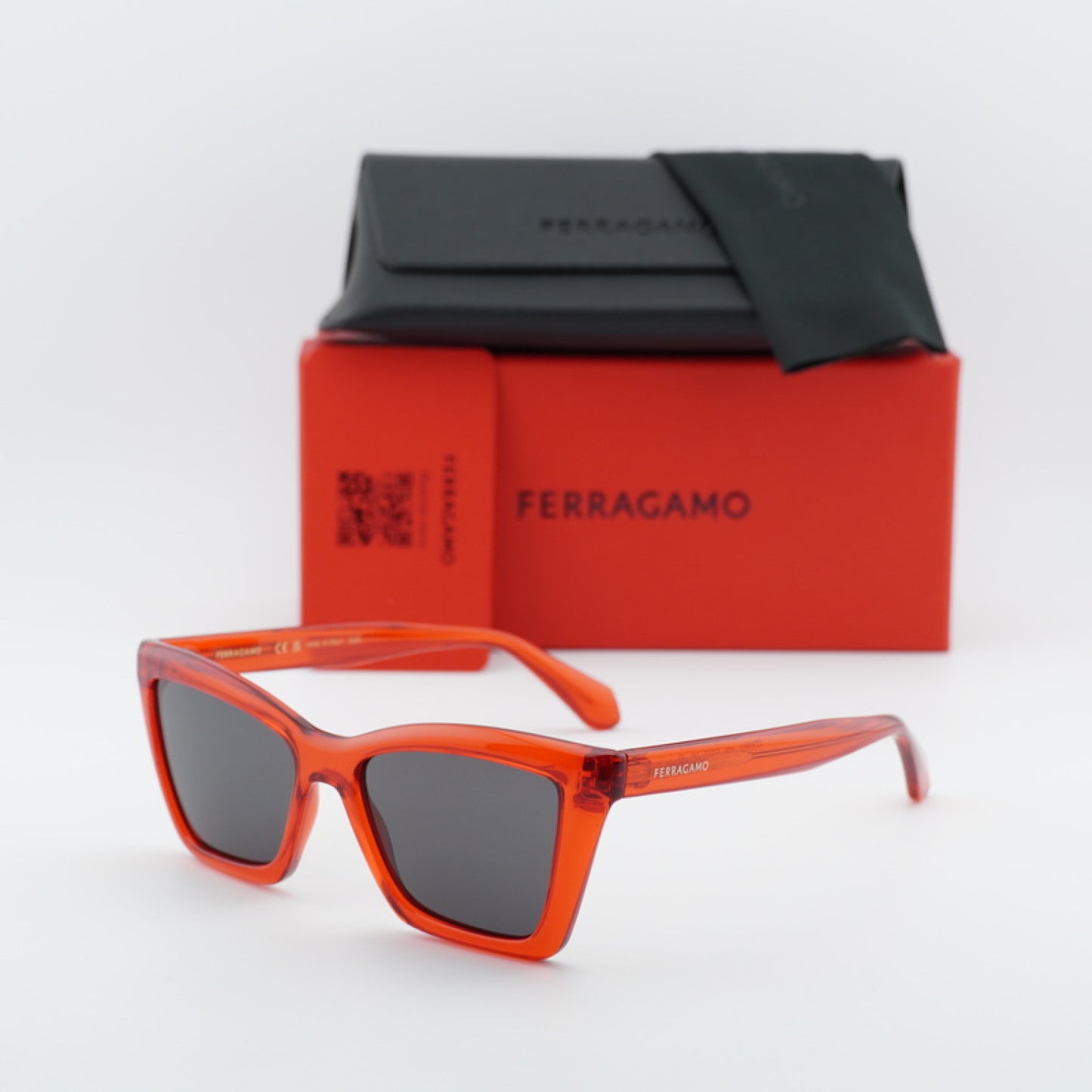 Lentes de Sol Salvatore Ferragamo SF2039SE 616 53-17-145