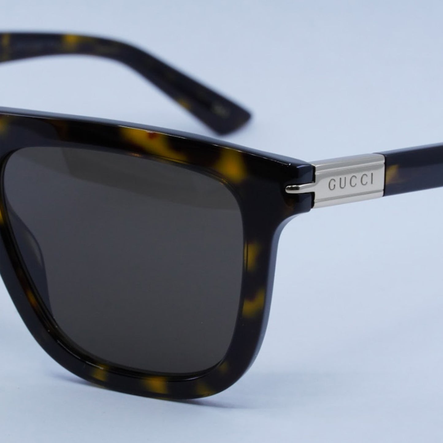 Lentes de Sol Gucci GG1502S 002 54-18-145