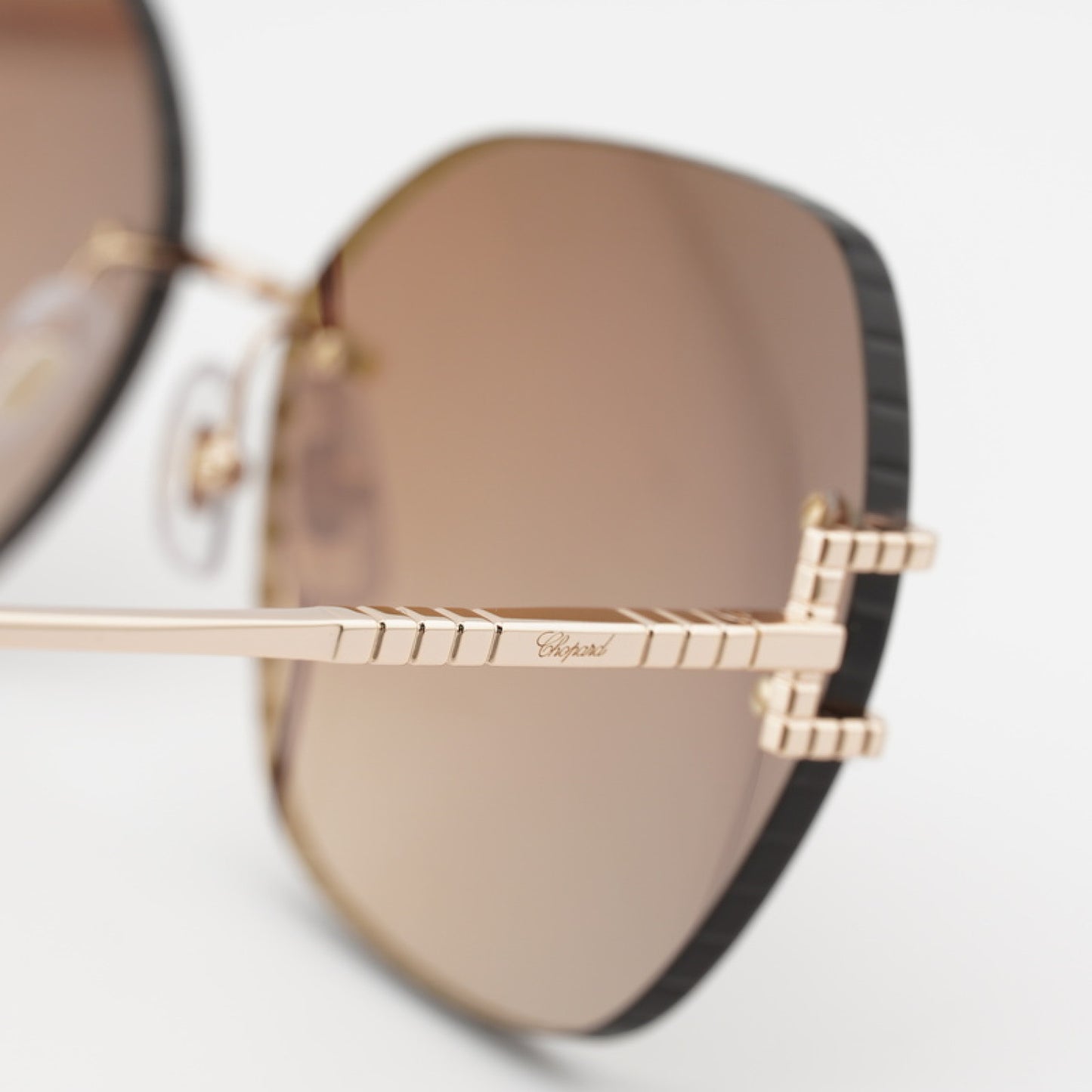 Lentes de Sol Chopard SCHG31M 300G 64-16-135
