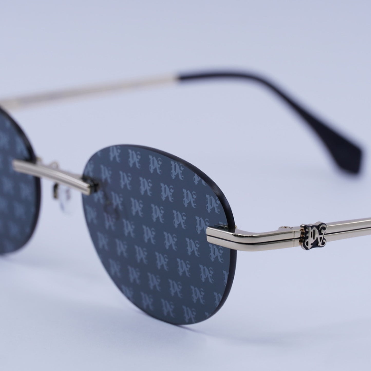 Lentes de Sol Palm Angels PERI10HCRYSTAL 7607 56-19-145