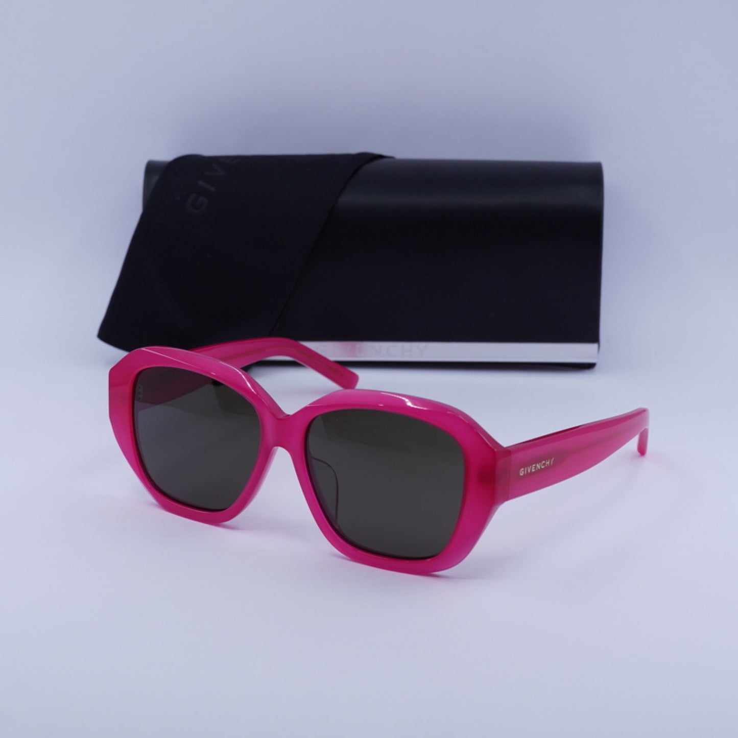 Lentes de Sol Givenchy GV40075F 75E 56-14-140