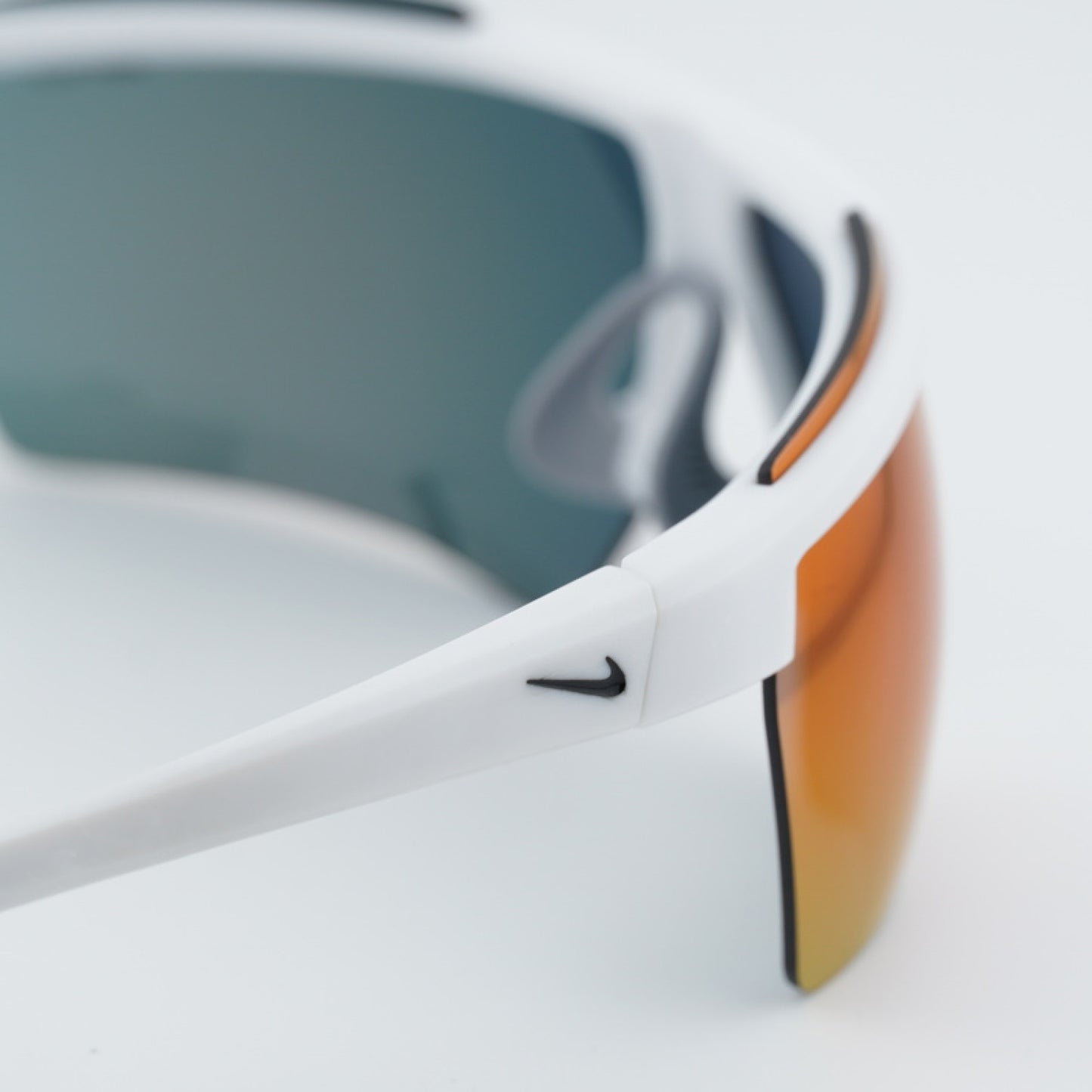 Nike Sunglasses NIKE WINDSHIELD 20 CW1287 100 75-09-130