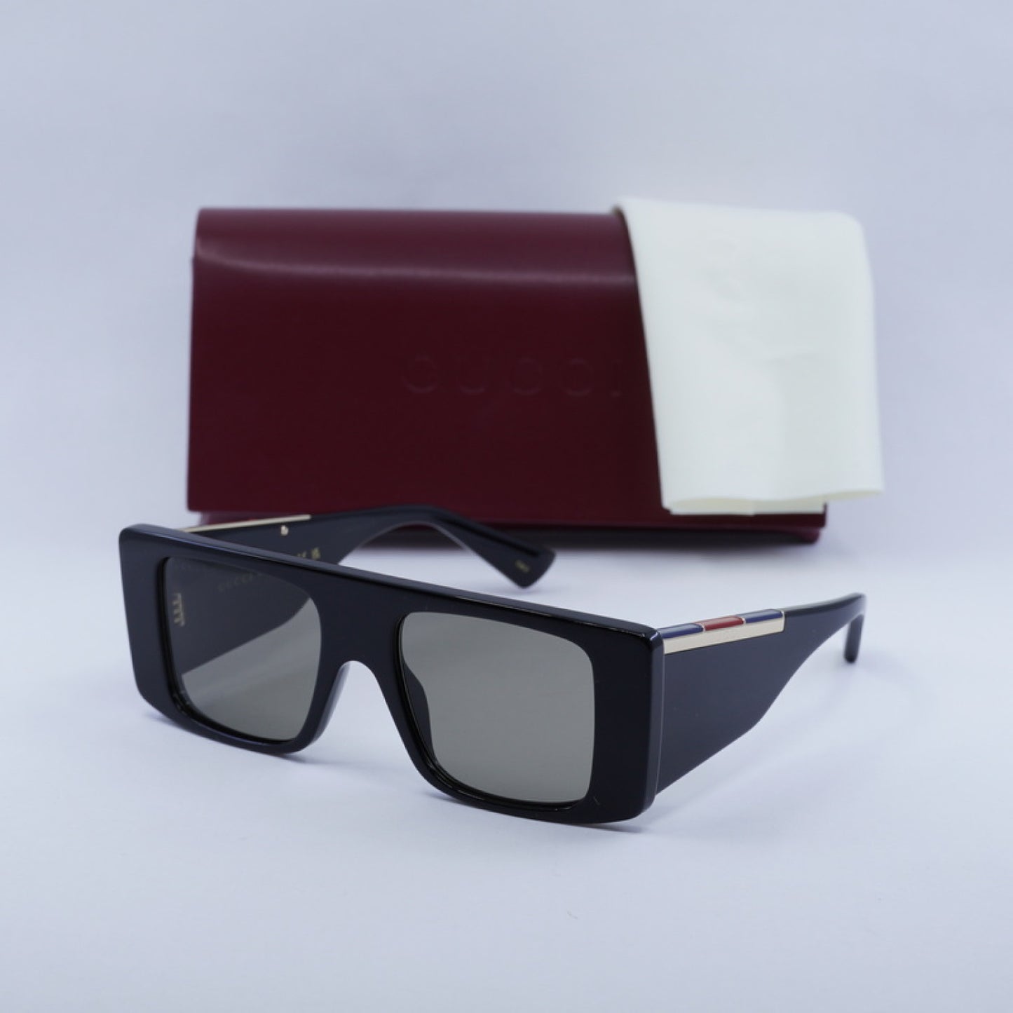 Lentes de Sol Gucci GG1888S 001 50-18-140