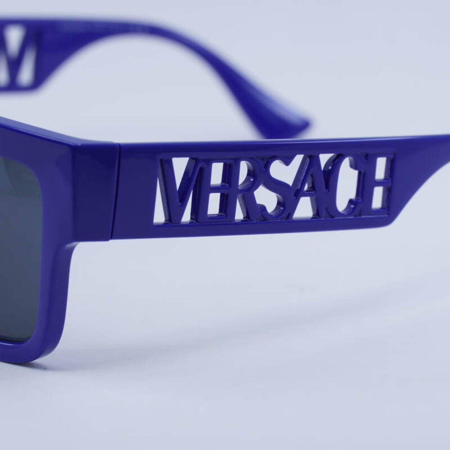 Versace Sunglasses VE4430U 529487 53-20-140