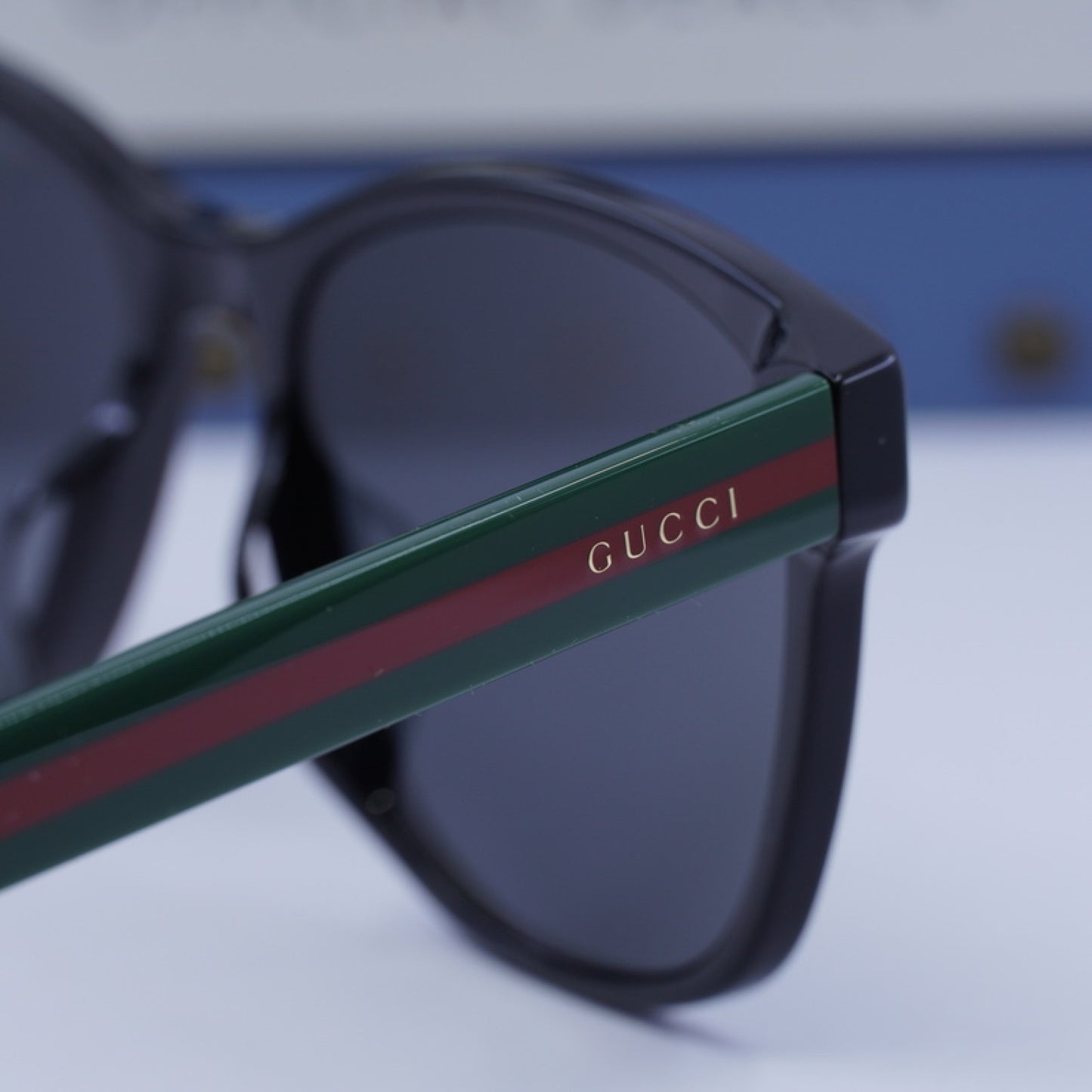 Lentes de Sol Gucci GG0417SK 001 56-17-145