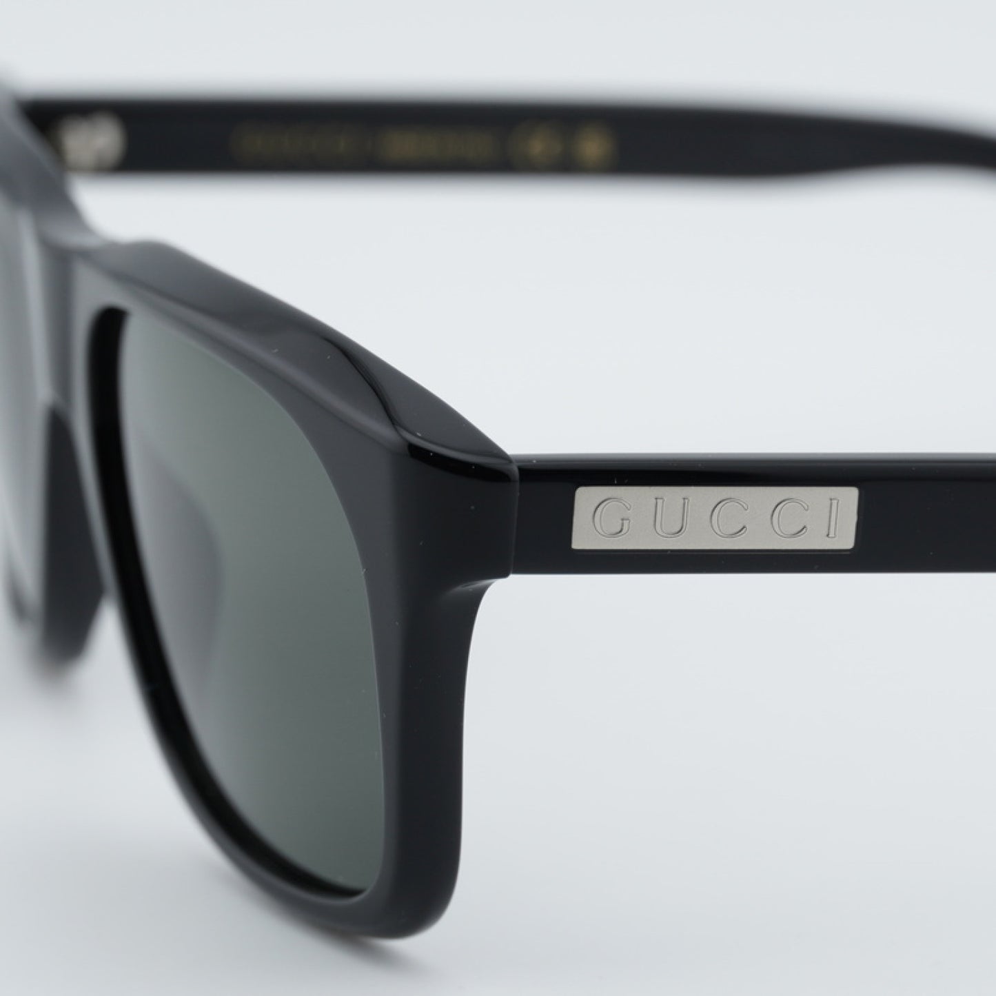 Lentes de Sol Gucci GG2077S 001 55-17-145