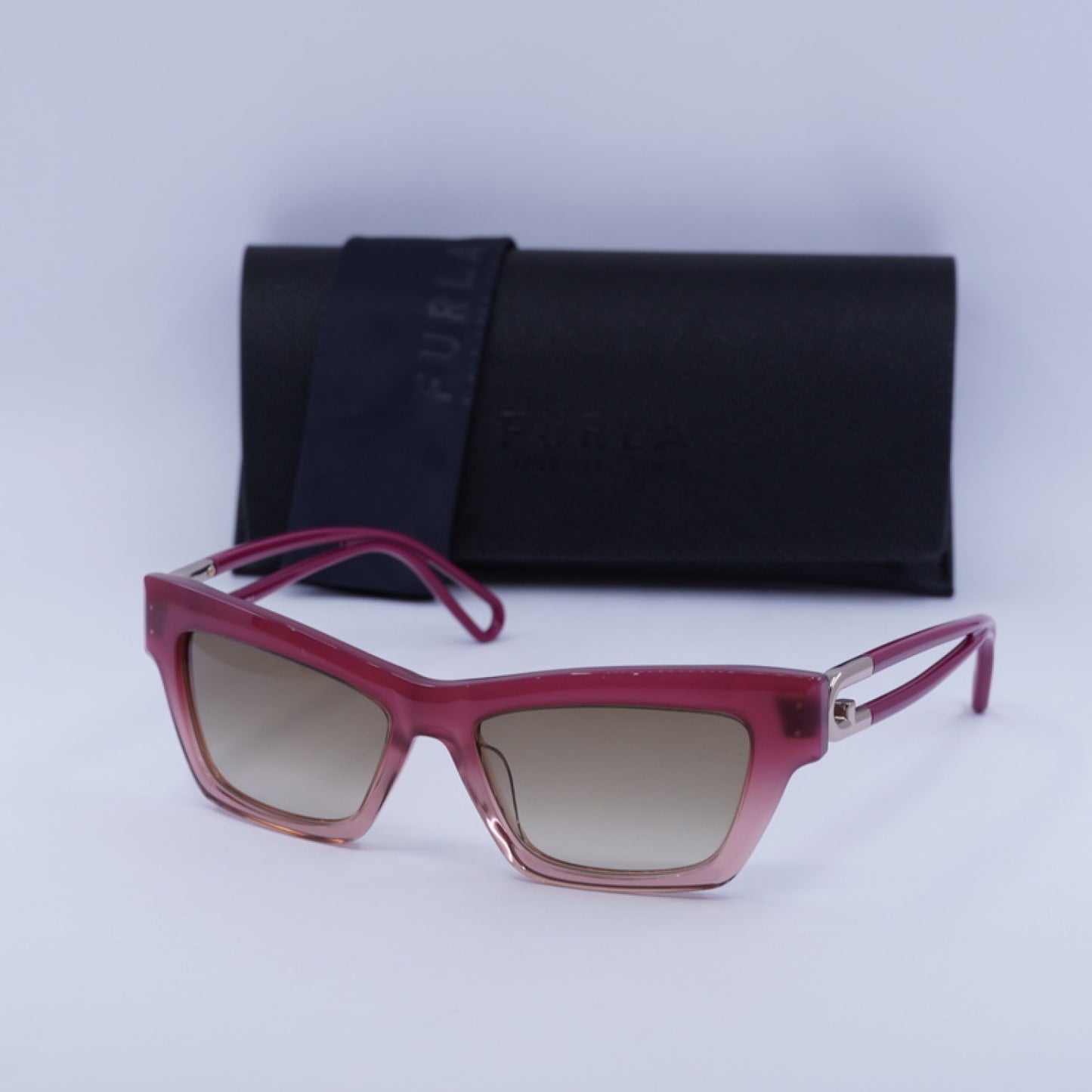 Lentes de Sol Furla SFU465 0D78 53-16-140