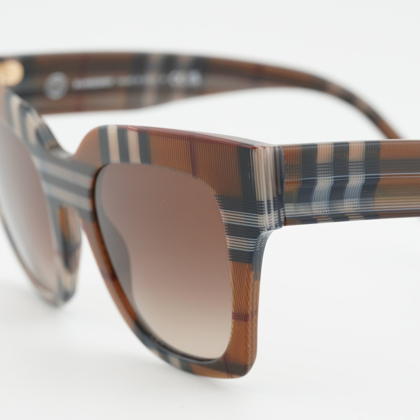 Lentes de Sol Burberry BE4364 396713 49-21-145