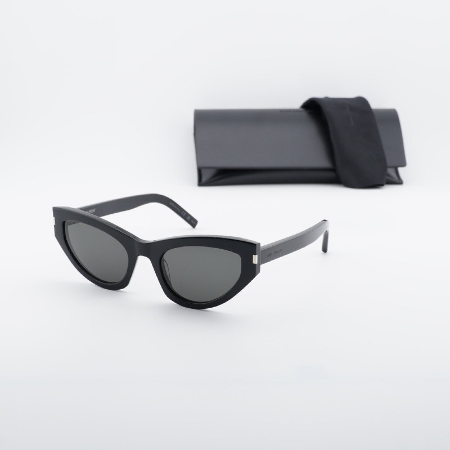 Lentes de Sol Saint Laurent SL215GRACE 001 54-22-145