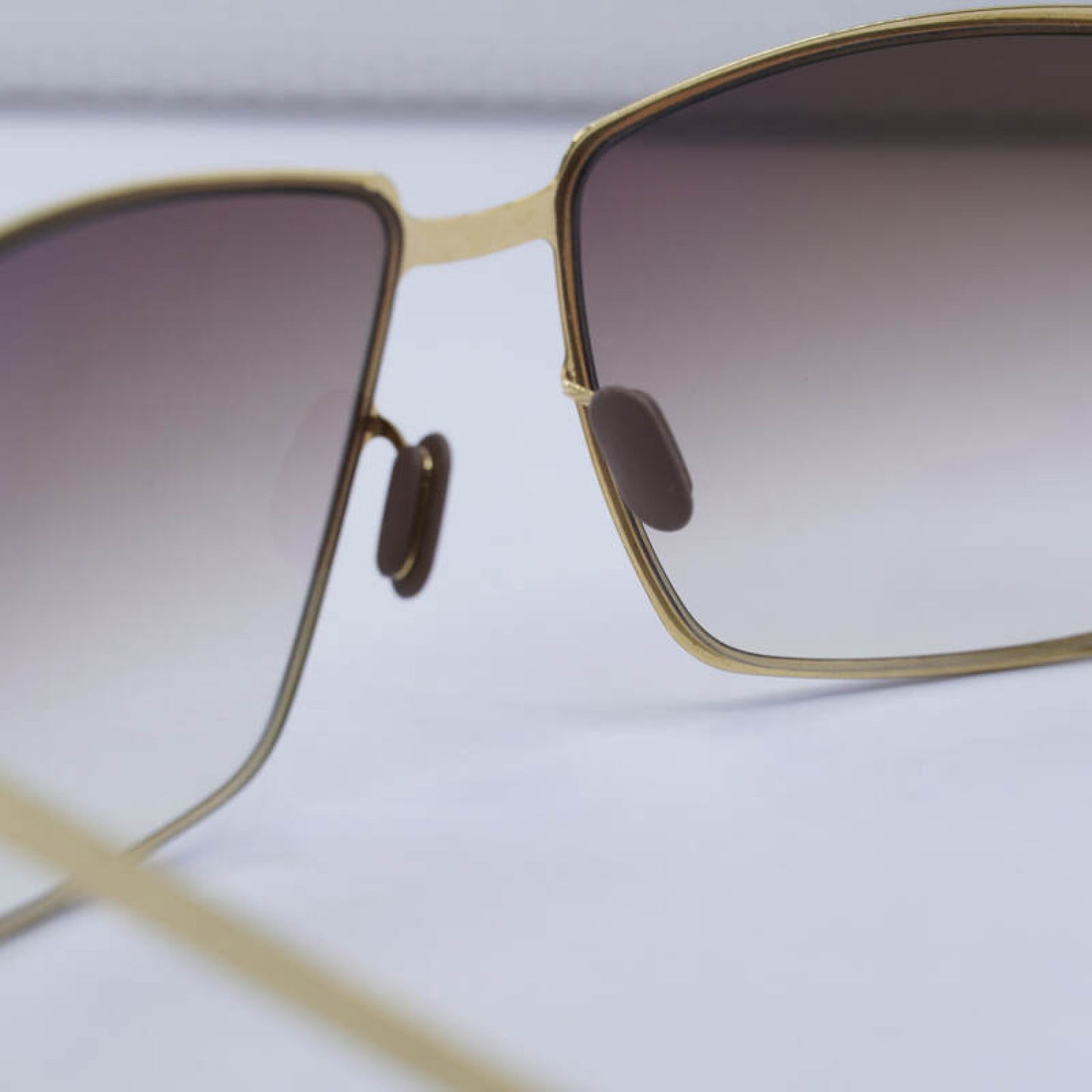 Lentes de Sol Mykita NO1LEONA 008 59-15-135