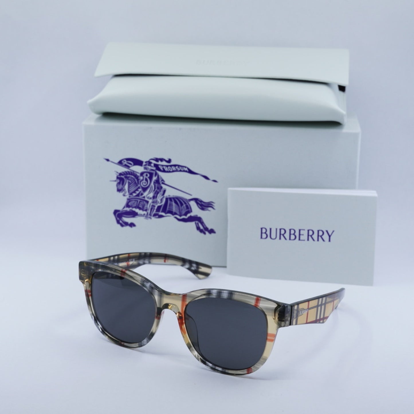 Lentes de Sol Burberry BE4432U 412287 54-19-140