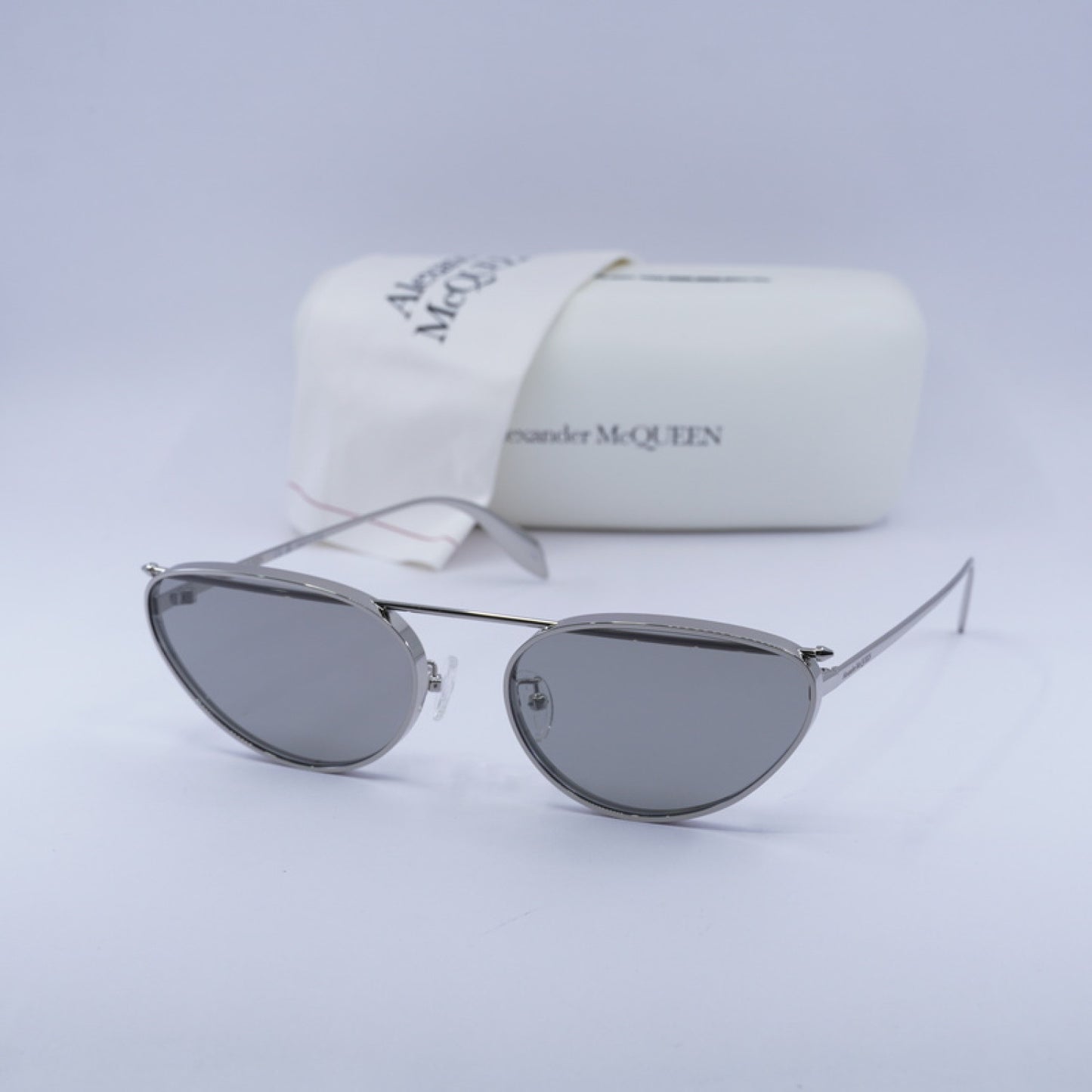 Alexander McQueen Sunglasses AM0424S 004 62-20-145