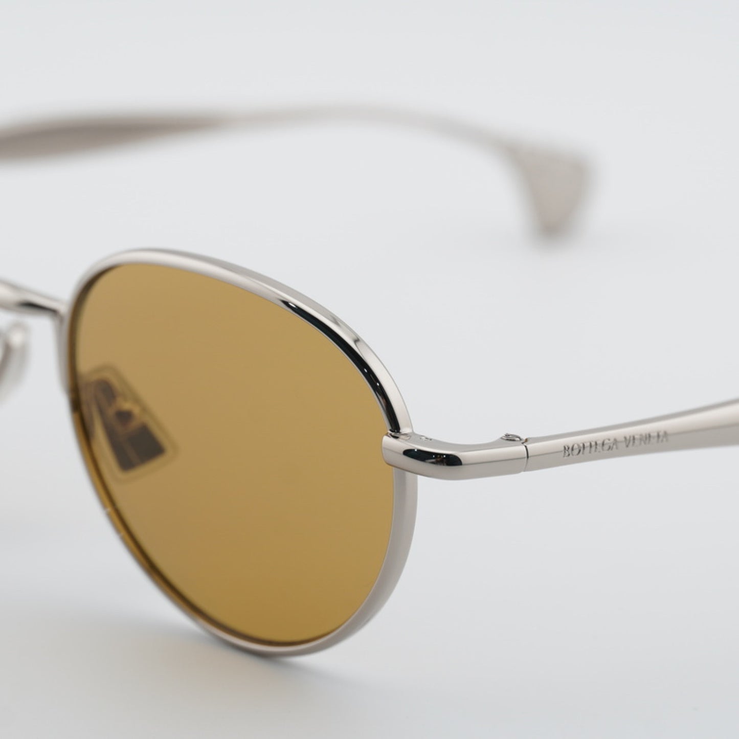 Lentes de Sol Bottega Veneta BV1396S 001 50-20-140