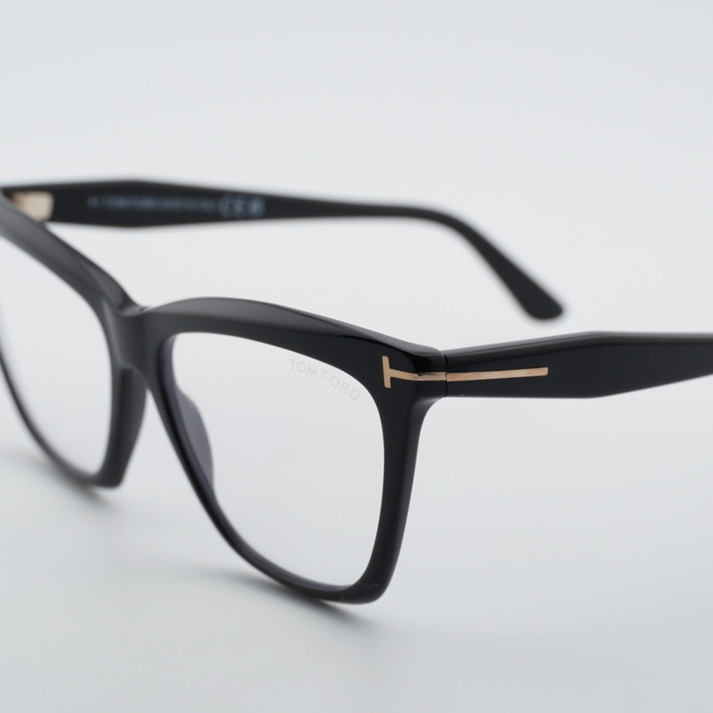 Tom Ford FT6064-B 001 56-15-140 Eyeglass Frame