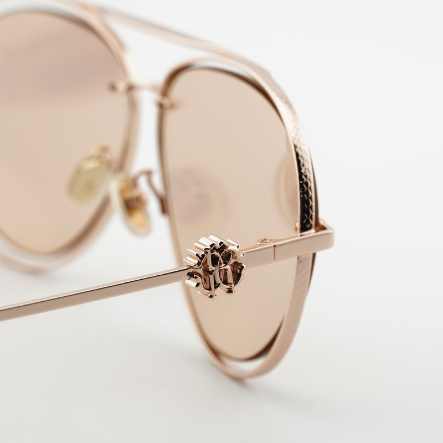 Lentes de Sol Roberto Cavalli SRC032M 8FCG 61-12-140