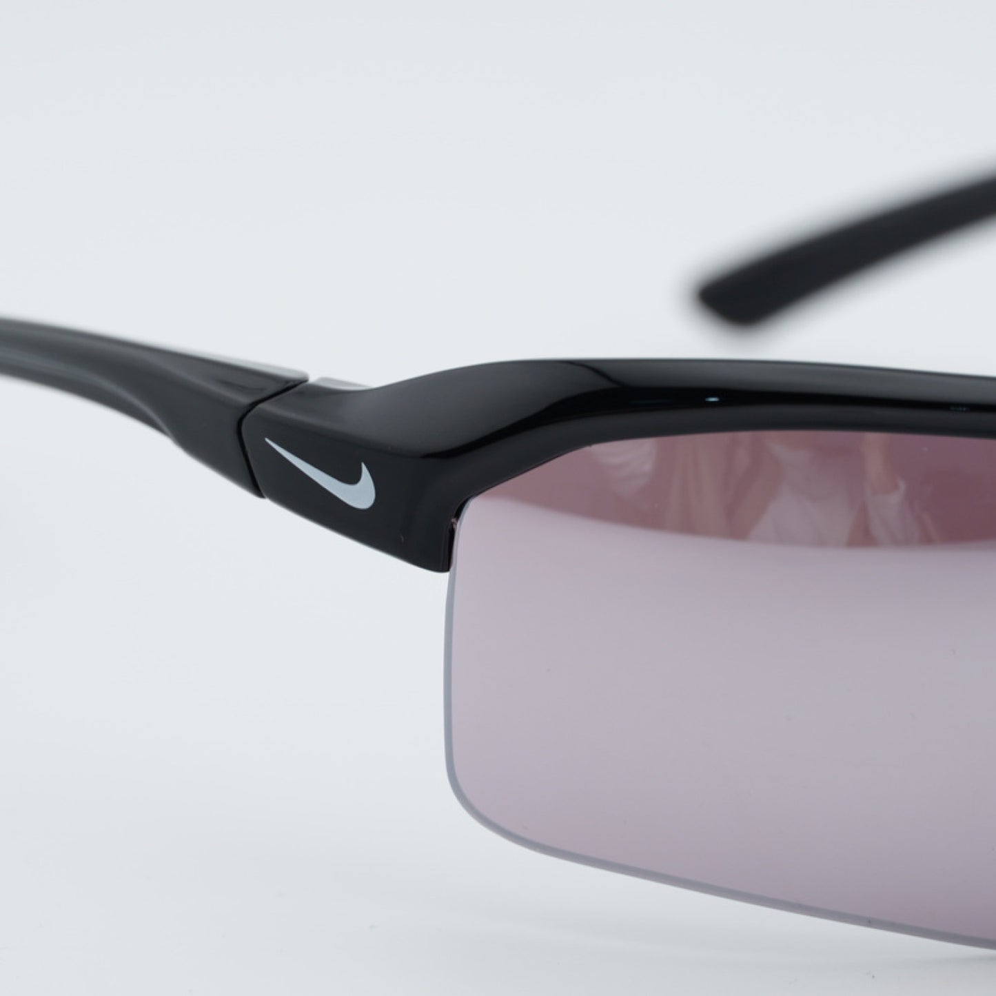 Lentes de Sol Nike NIKE SKYLON RISE TEAM IQ7185 013 70-17-120