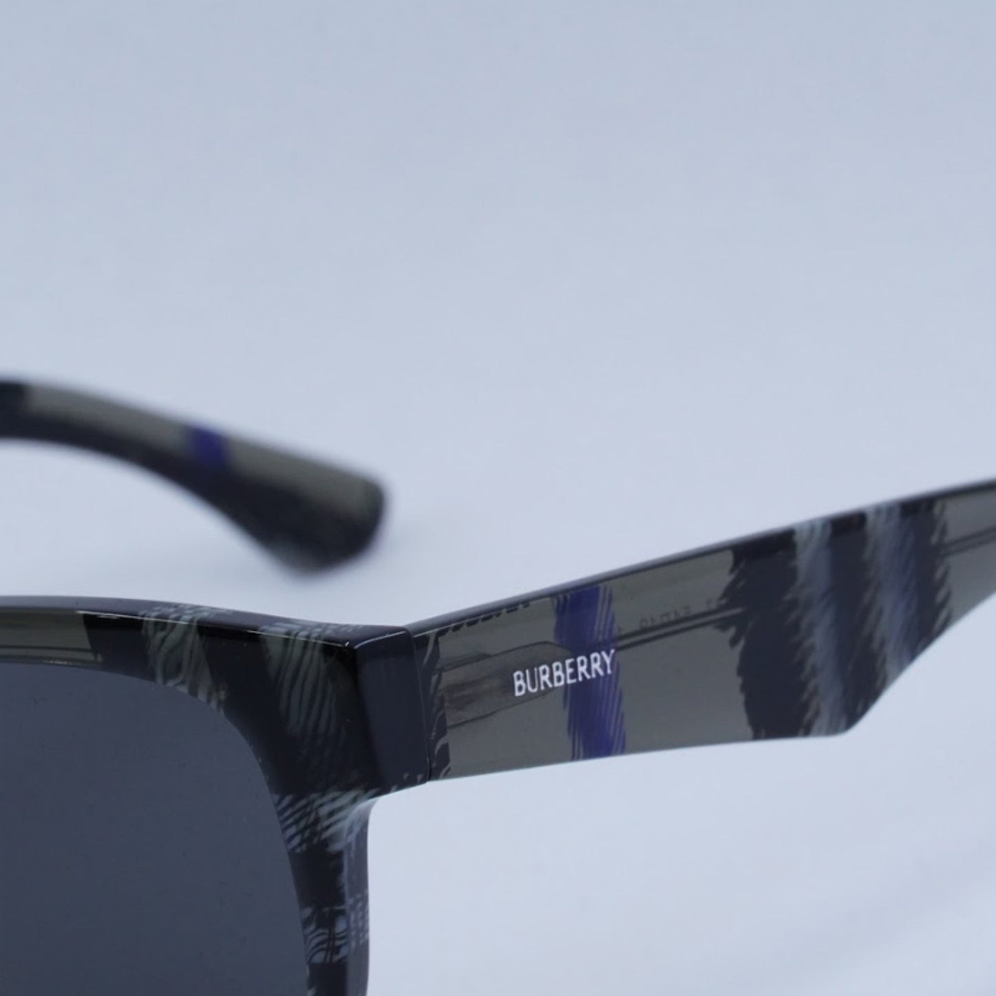 Burberry Sunglasses BE4432U 414787 54-19-140