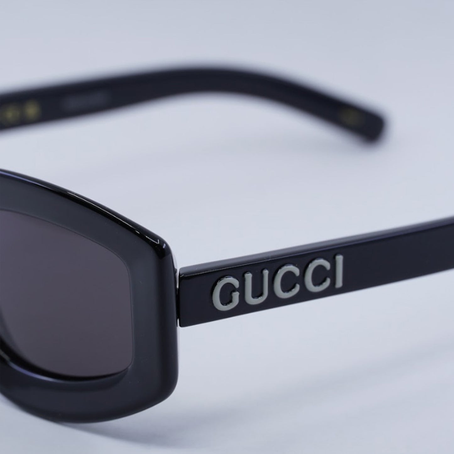 Lentes de Sol Gucci G1719S 001 51-23-145