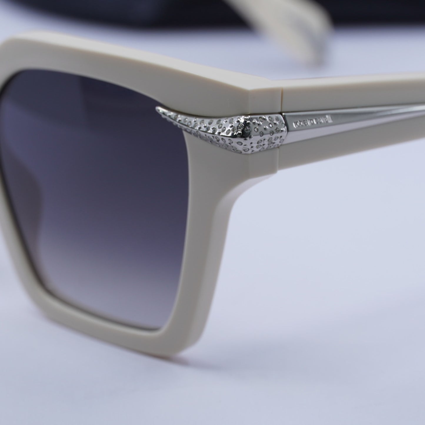 Lentes de Sol Roberto Cavalli SRC002S 09X7 54-18-140