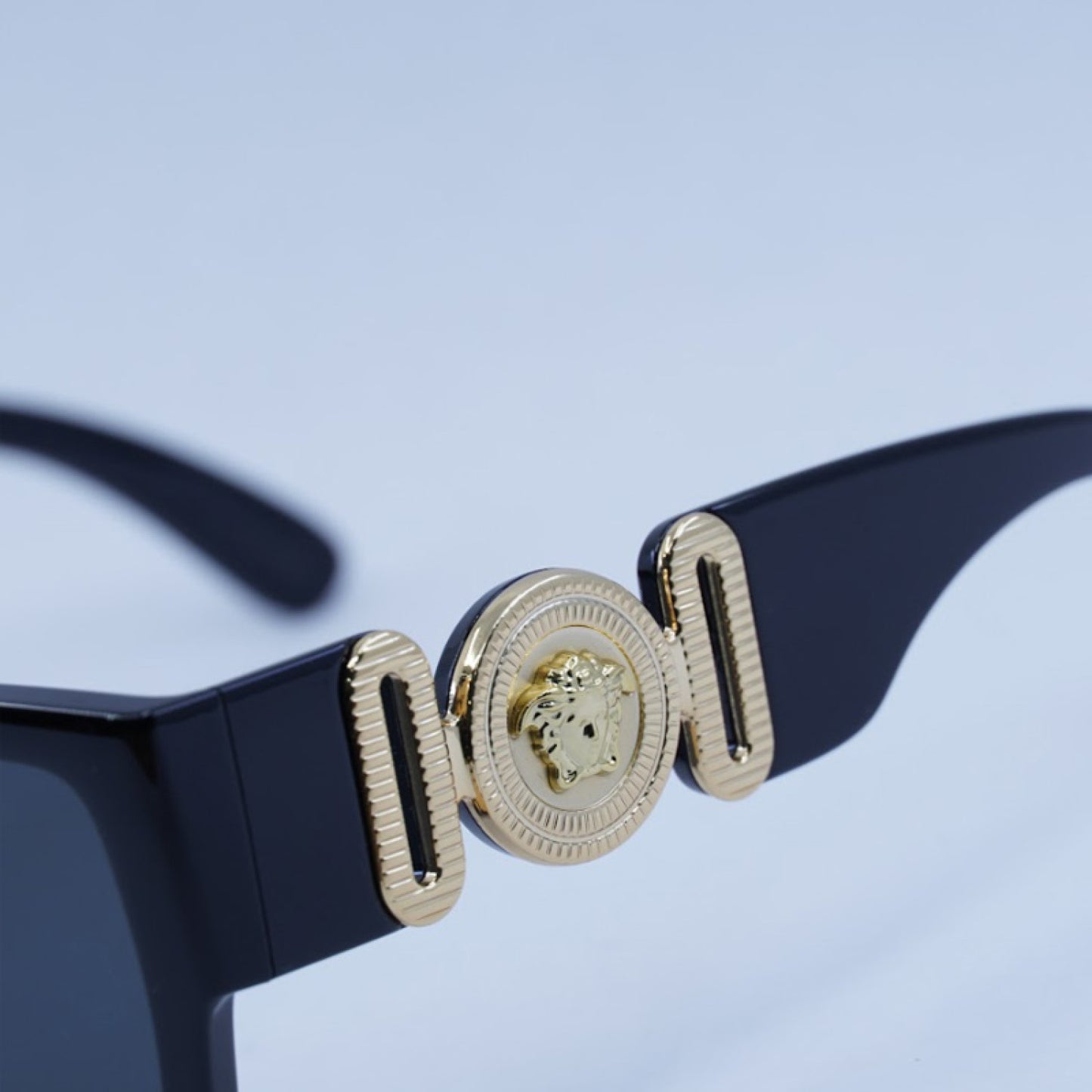 Lentes de Sol Versace VE4483D GB1/87 57-16-140