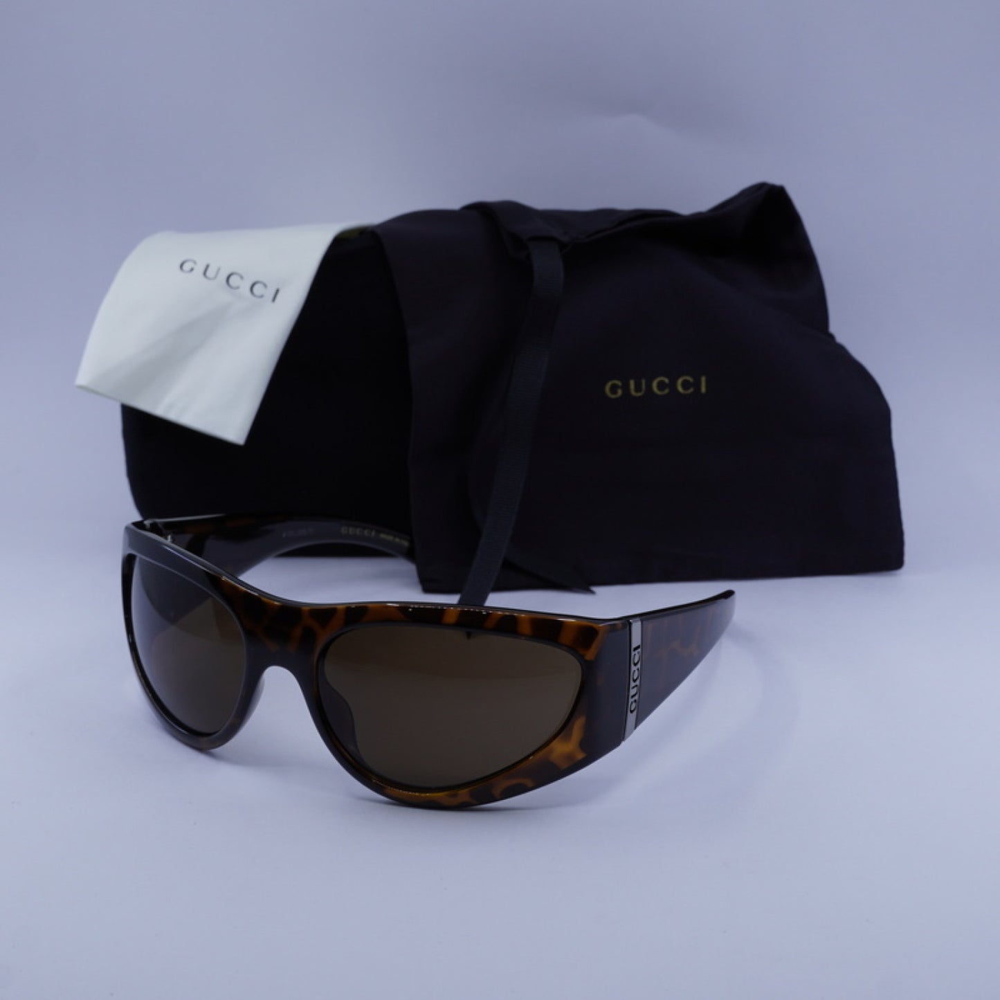 Lentes de Sol Gucci GG1575S 002 63-19-130