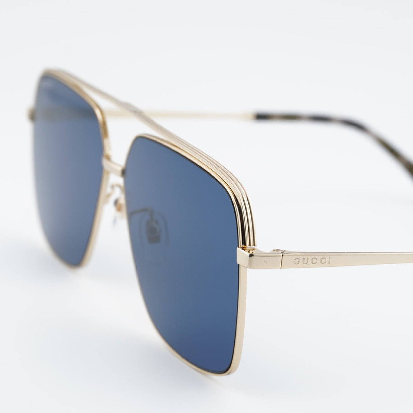 Gucci Sunglasses GG1099SA 002 61-13-150
