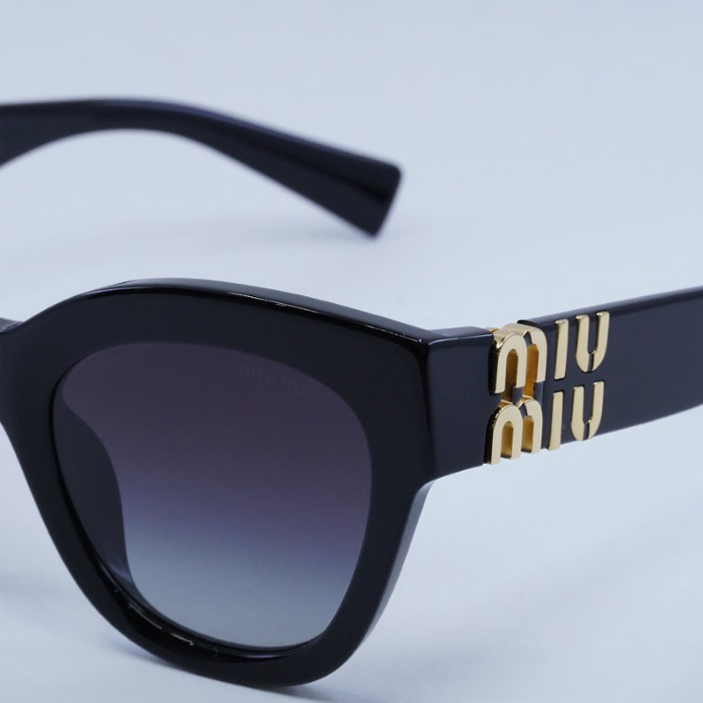 Lentes de Sol Miu Miu MU01YS 1AB5D1 51-22-135