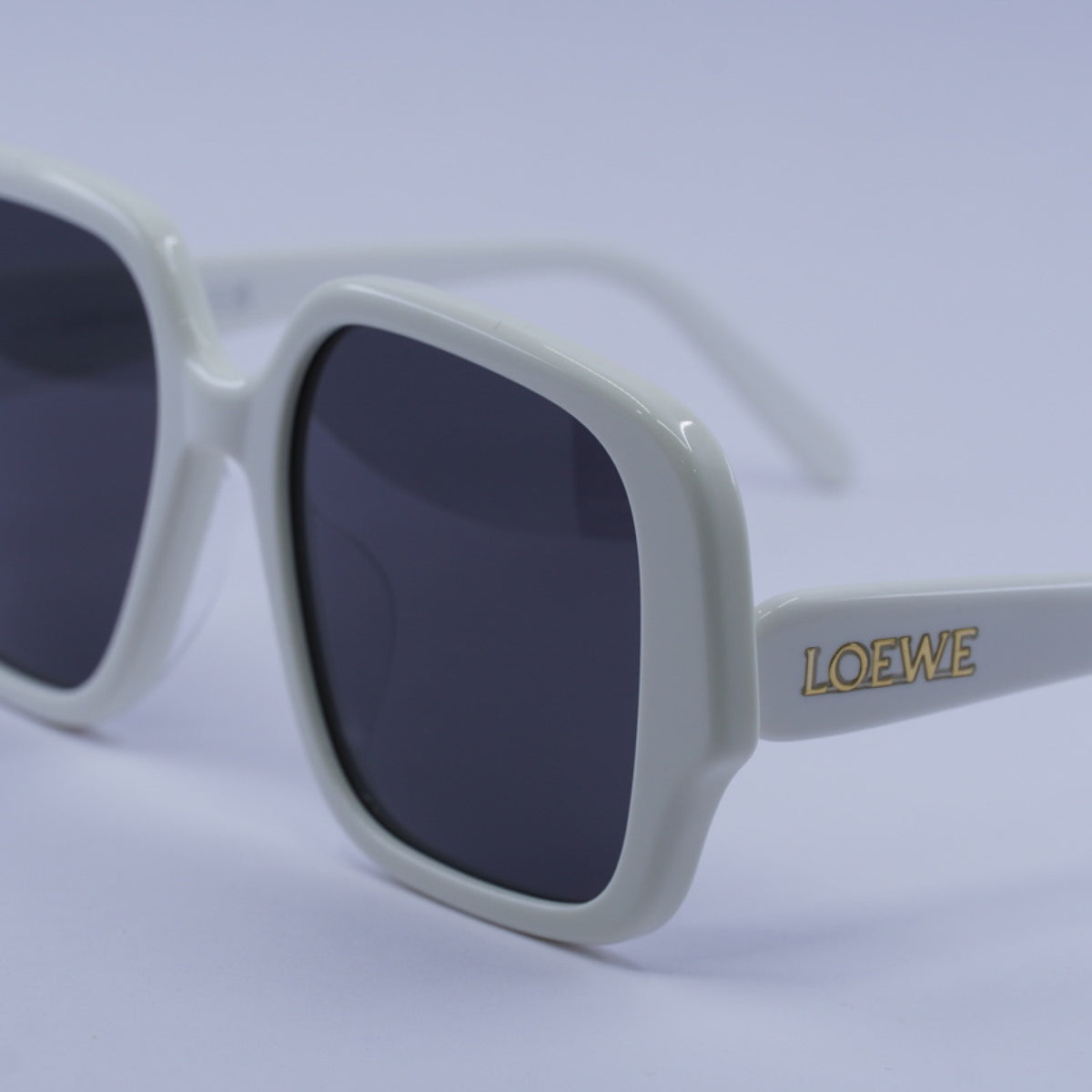 Loewe LW40134U 25A 54-18-140 Sunglasses