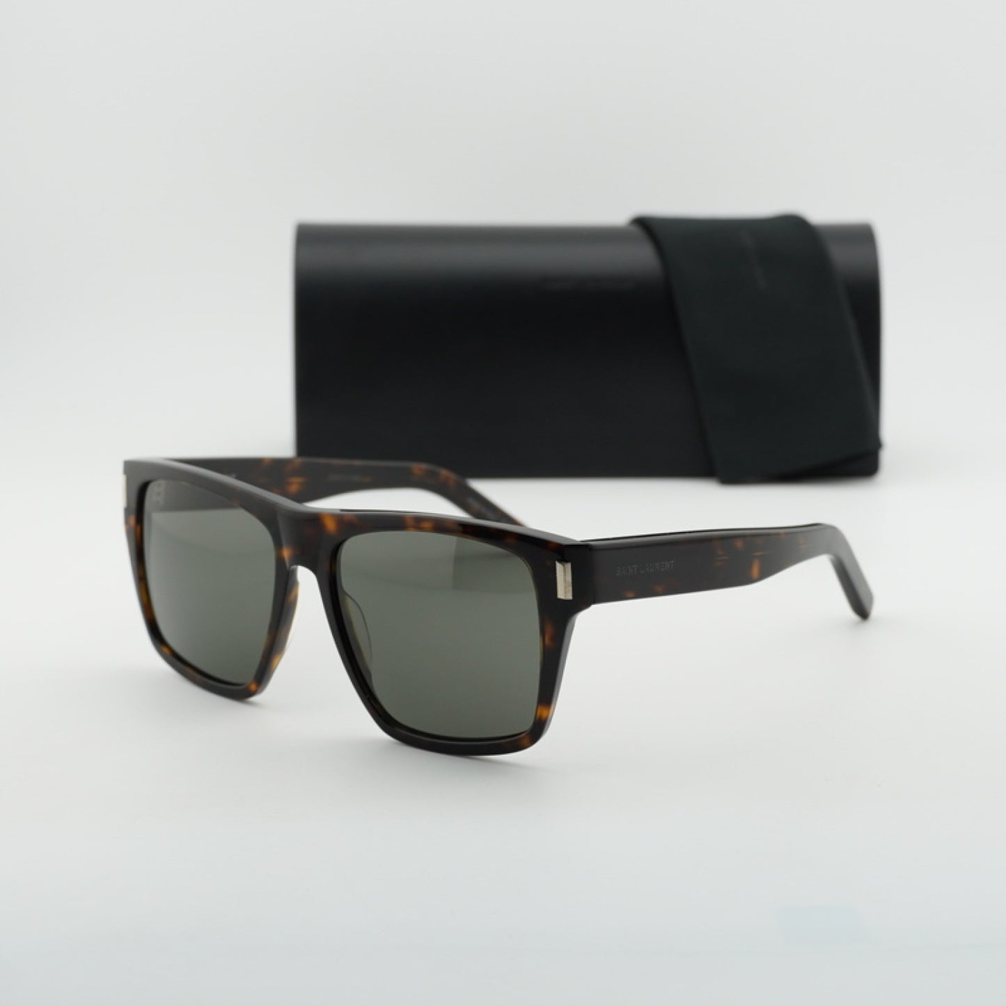 Lentes de Sol Saint Laurent SL424 002 56-16-145