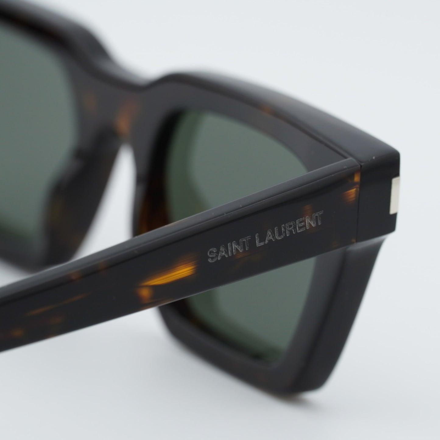 Lentes de Sol Saint Laurent SL633CALISTA 002 57-17-145