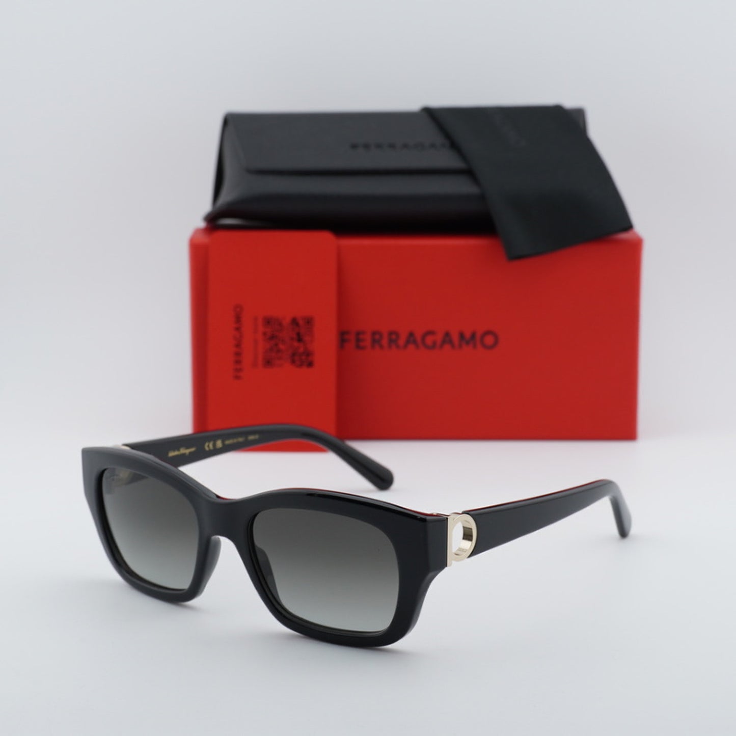 Lentes de Sol Salvatore Ferragamo SF1012S 001 53-19-140