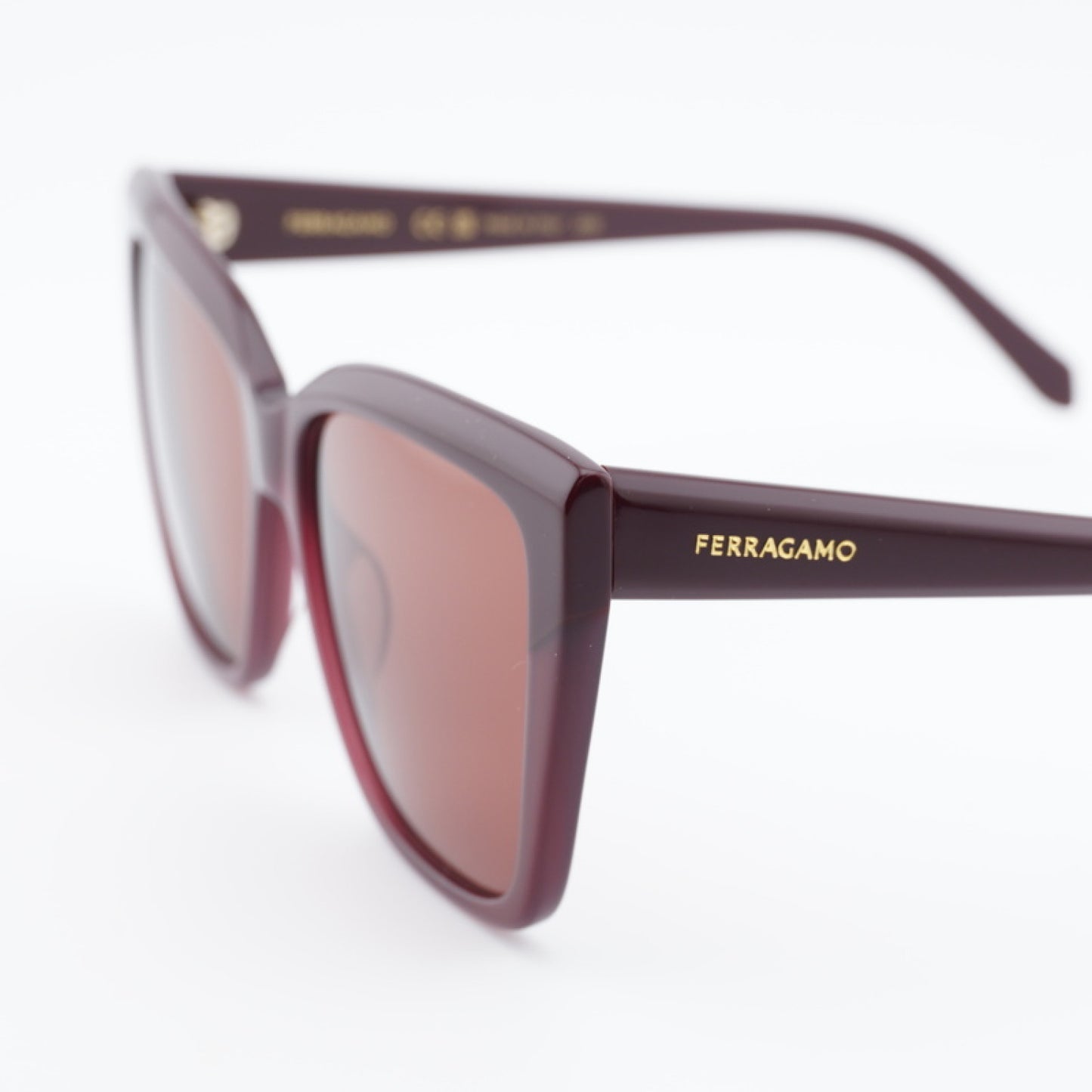 Lentes de Sol Salvatore Ferragamo SF1102S 606 58-16-140