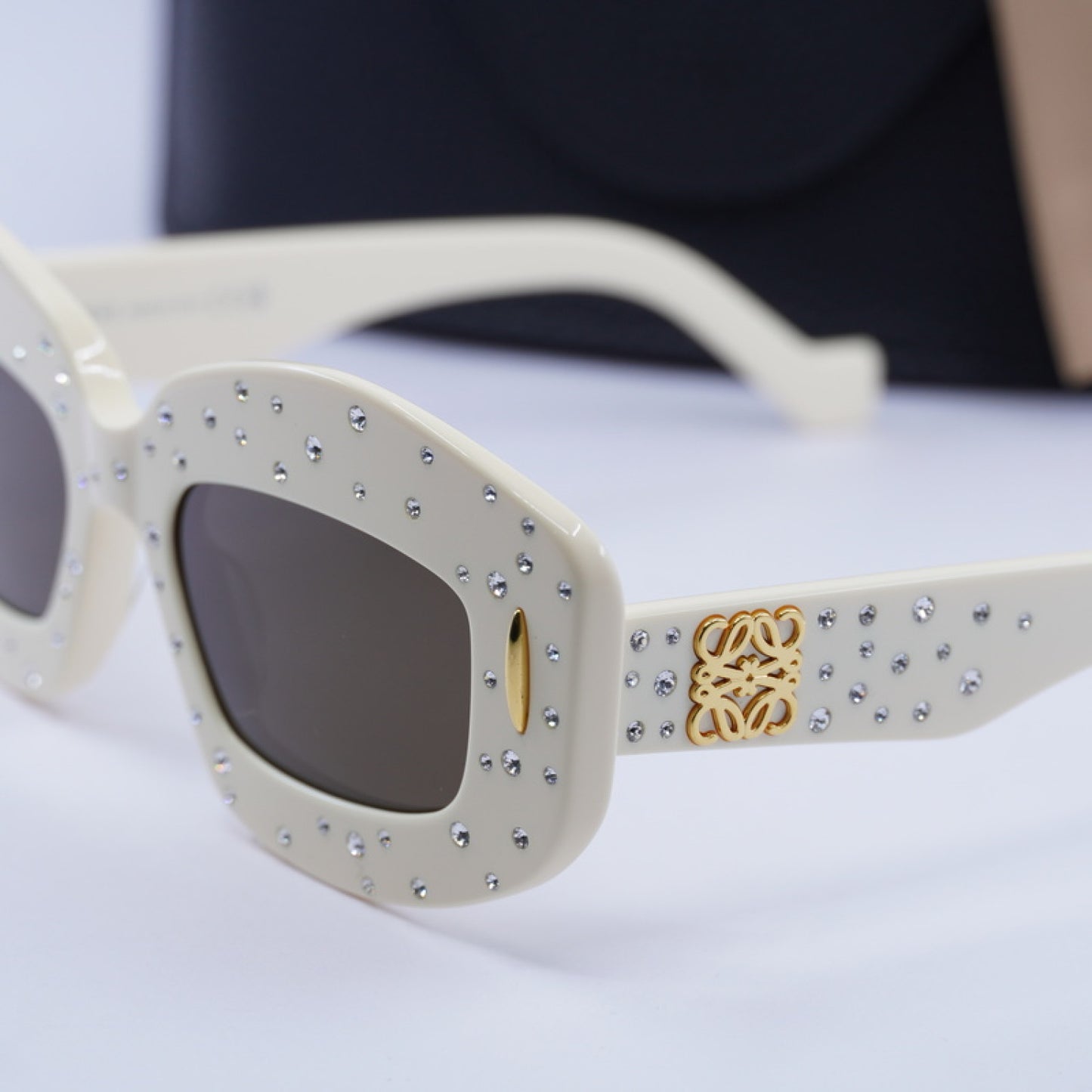 Loewe LW4114IS 25E 49-19-140 Sunglasses