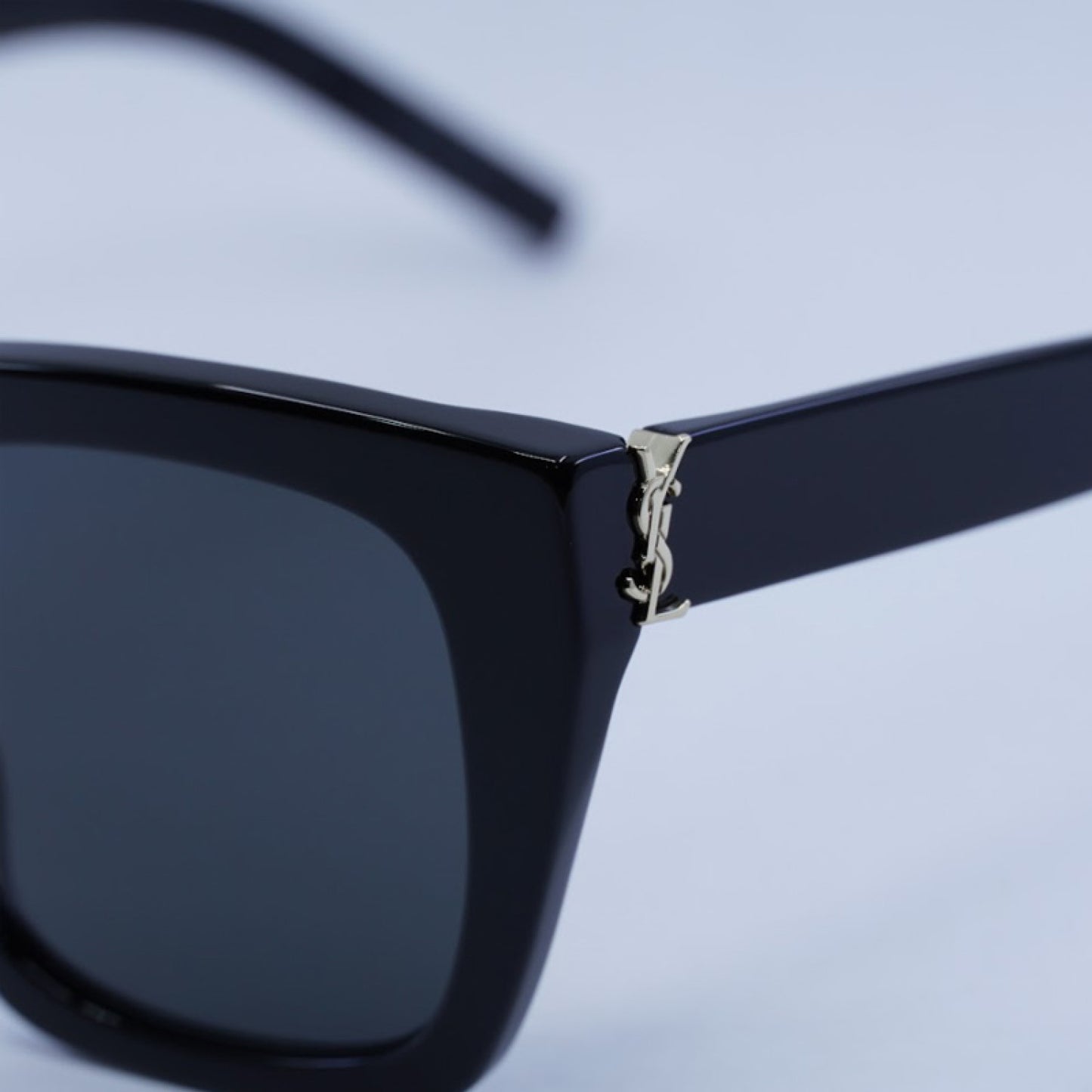 Lentes de Sol Saint Laurent SLM143 001 51-23-145
