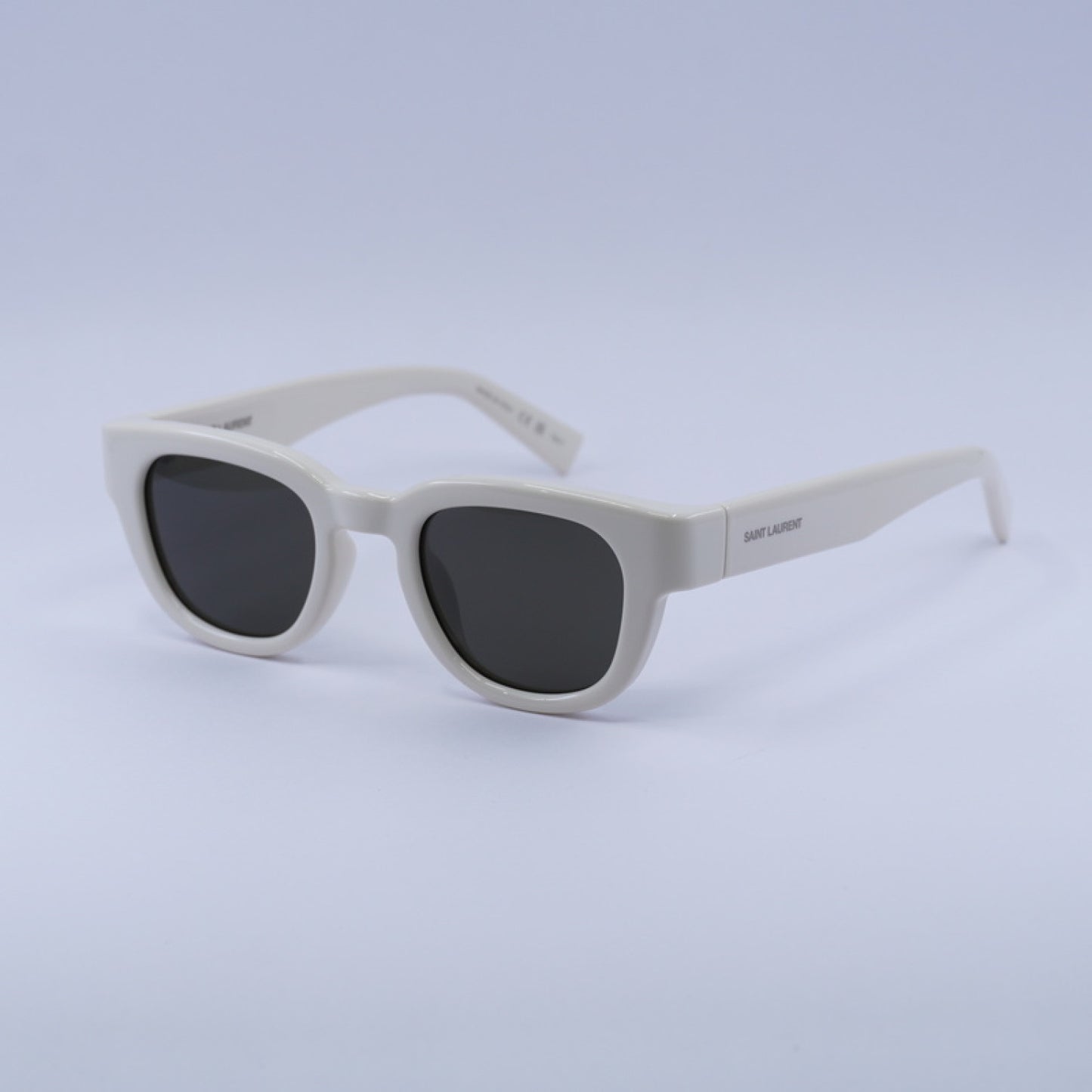 Lentes de Sol Saint Laurent SL675 005 46-22-145