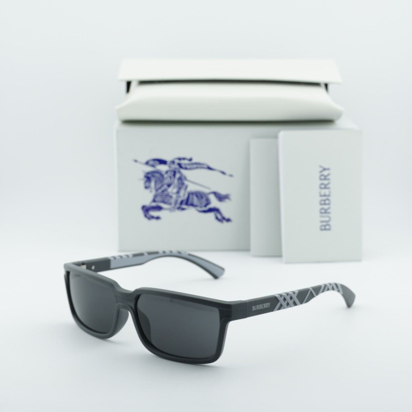 Lentes de Sol Burberry BE4495D 423387 61-15-145