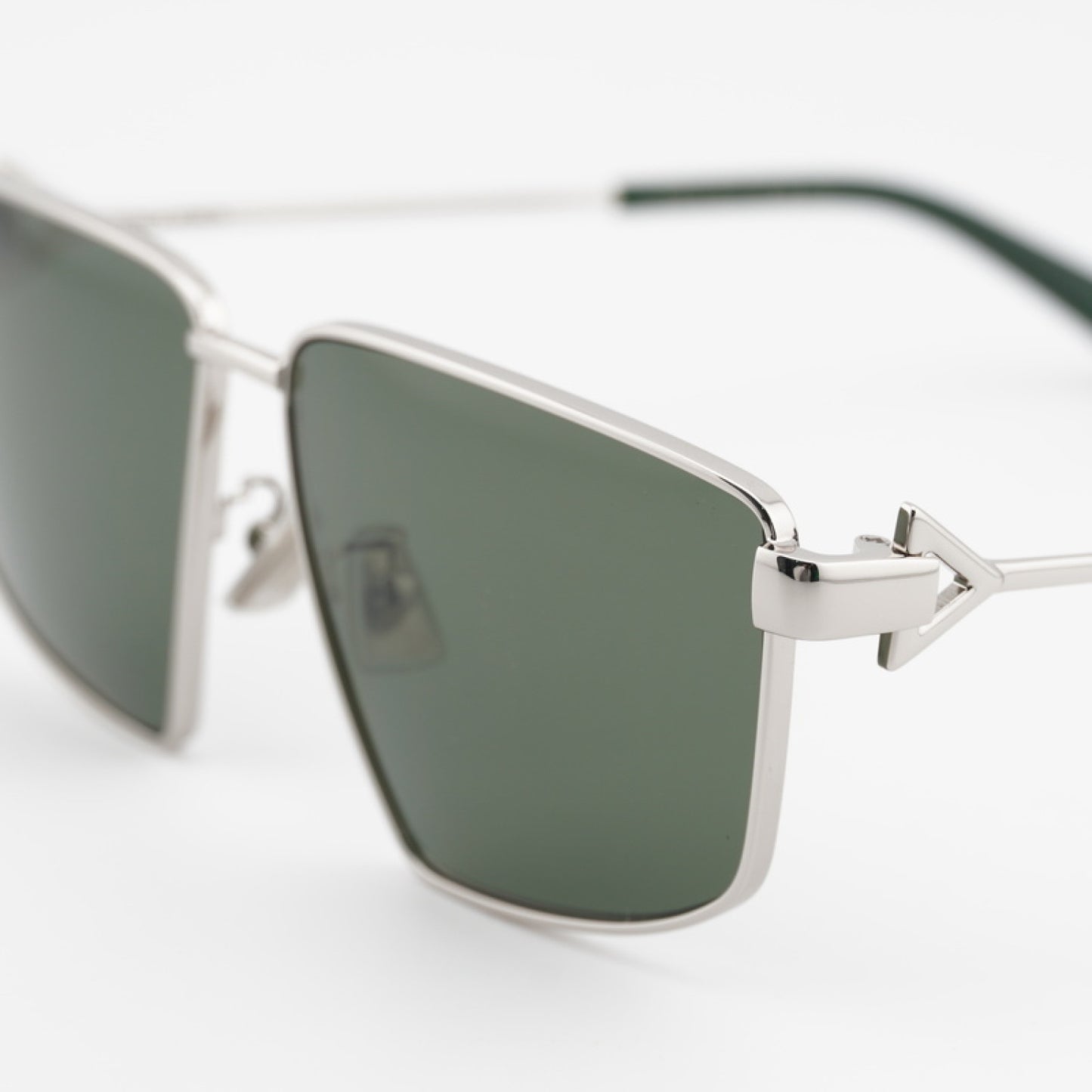 Lentes de Sol Bottega Veneta BV1223S 003 61-13-145
