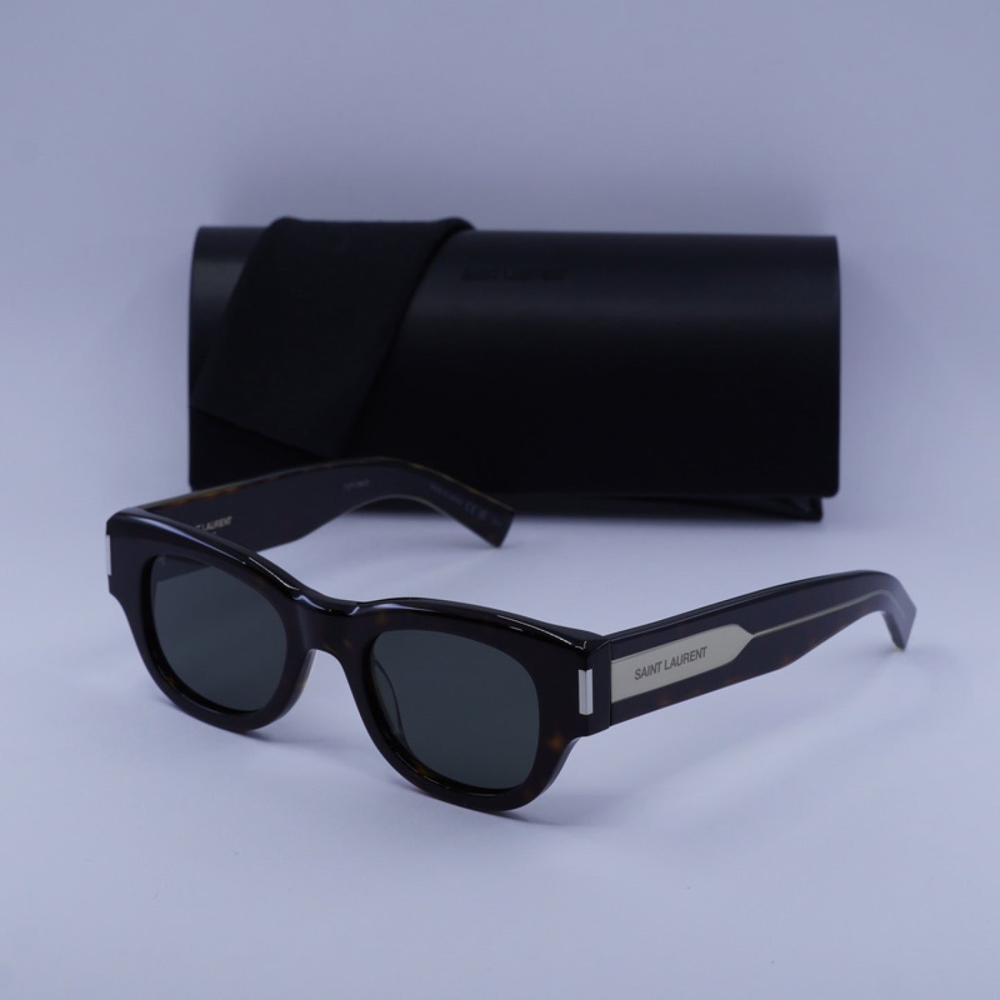 Lentes de Sol Saint Laurent SL573 002 49-21-145