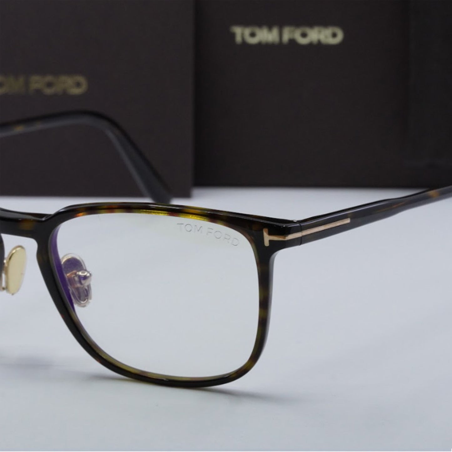 Armazón Oftálmico Tom Ford FT5699-B 052 53-19-145