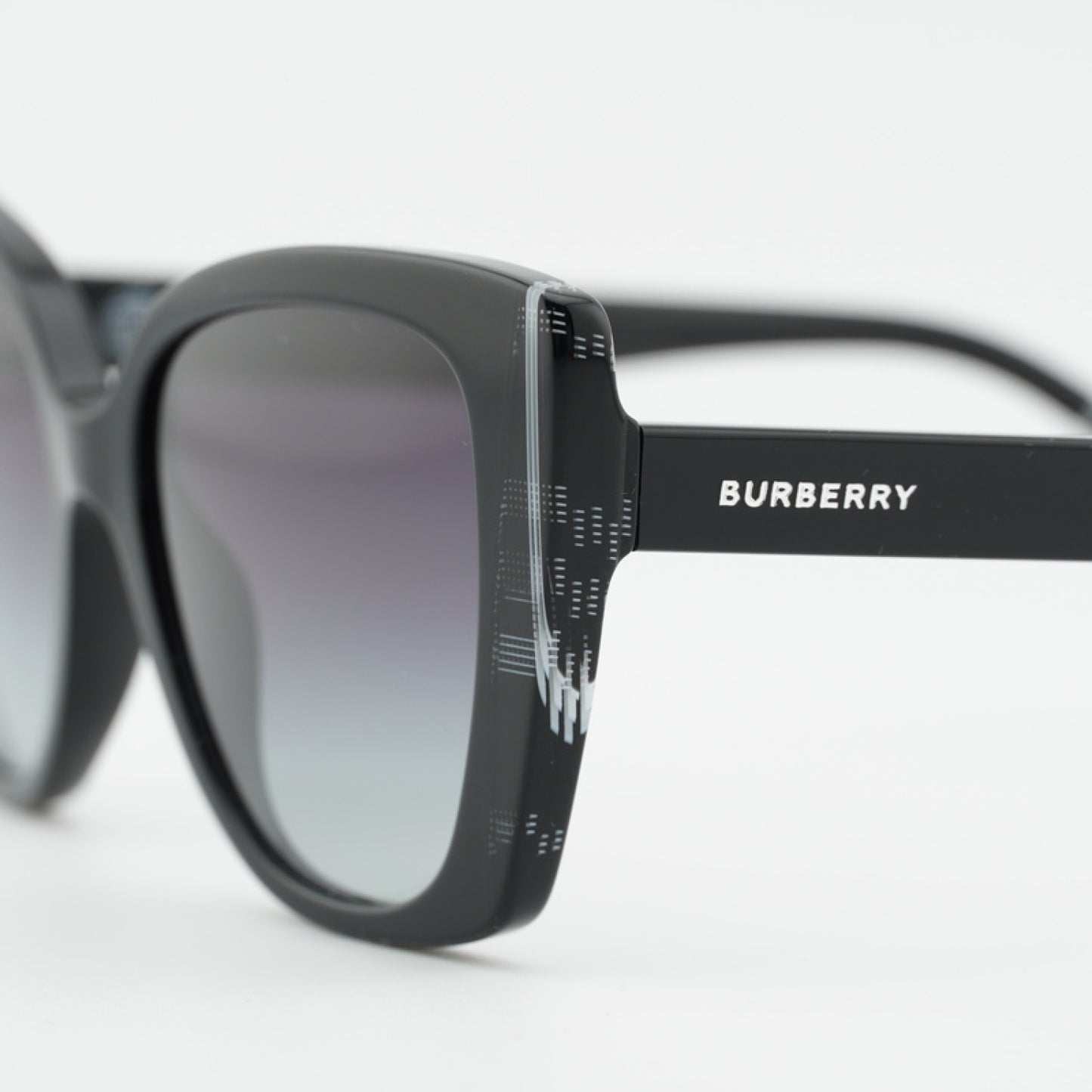 Lentes de Sol Burberry BE4393 40518G 54-17-140