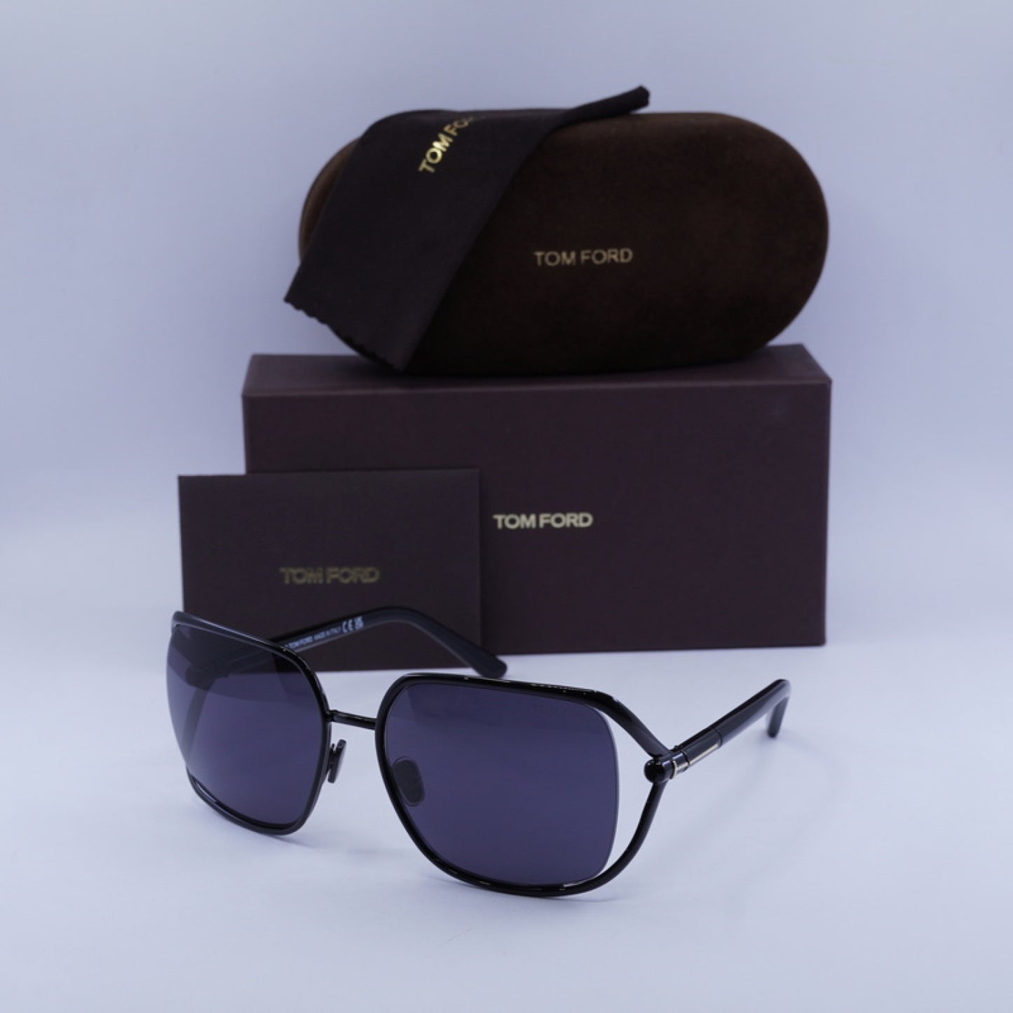Lentes de Sol Tom Ford FT1092 01A 60-18-120